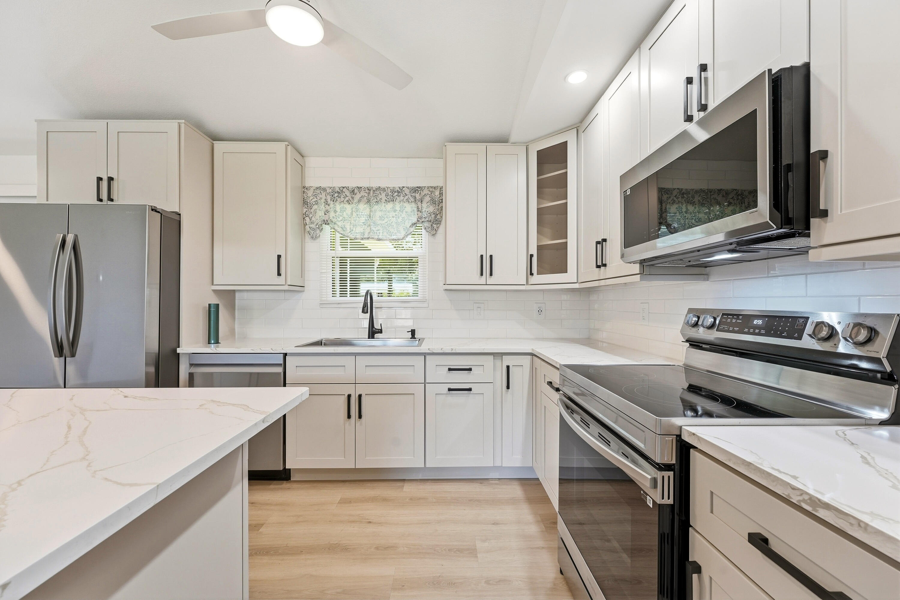 SEBASTIAN HIGHLANDS UNIT 10 - Residential