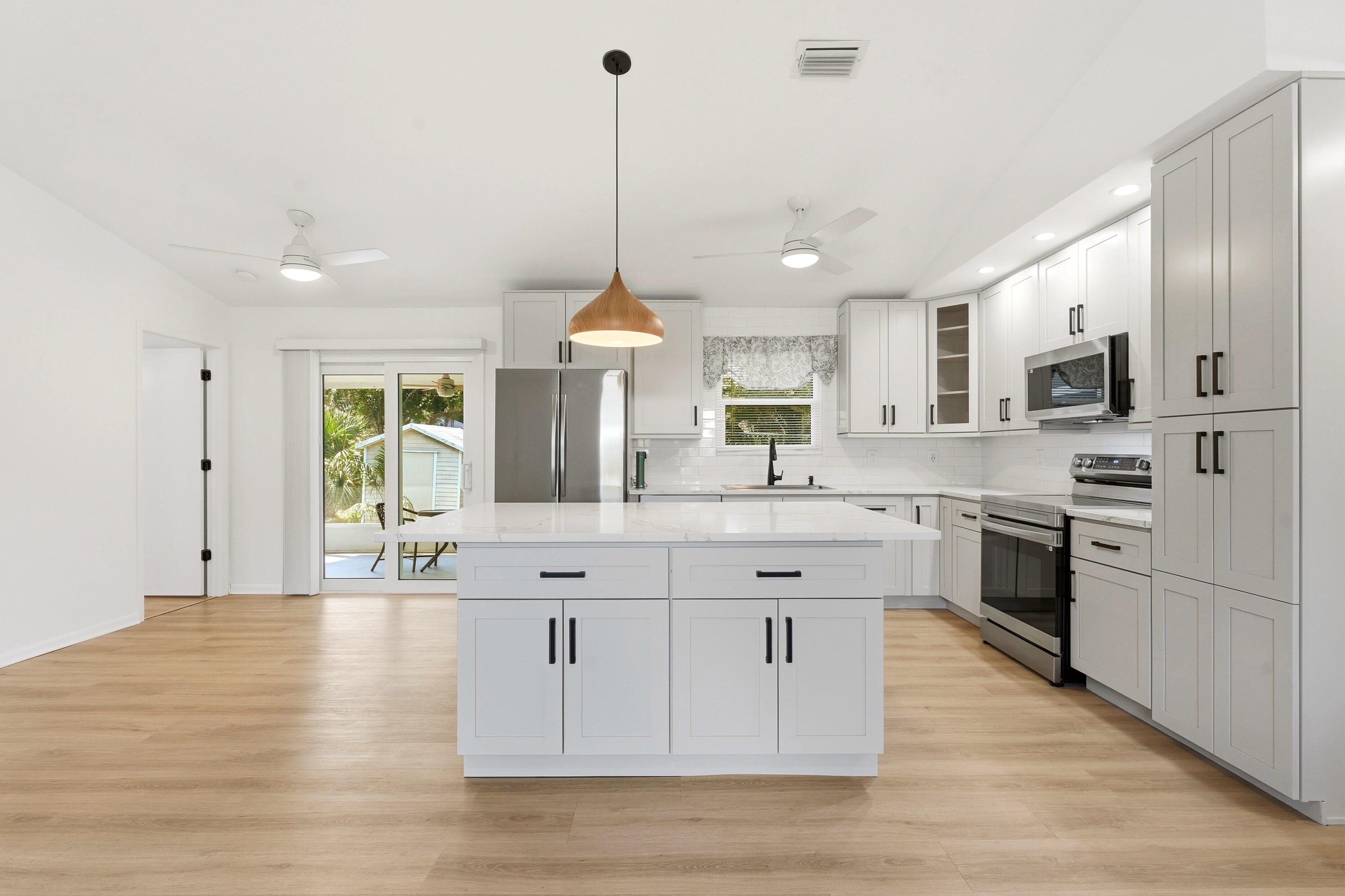 SEBASTIAN HIGHLANDS UNIT 10 - Residential