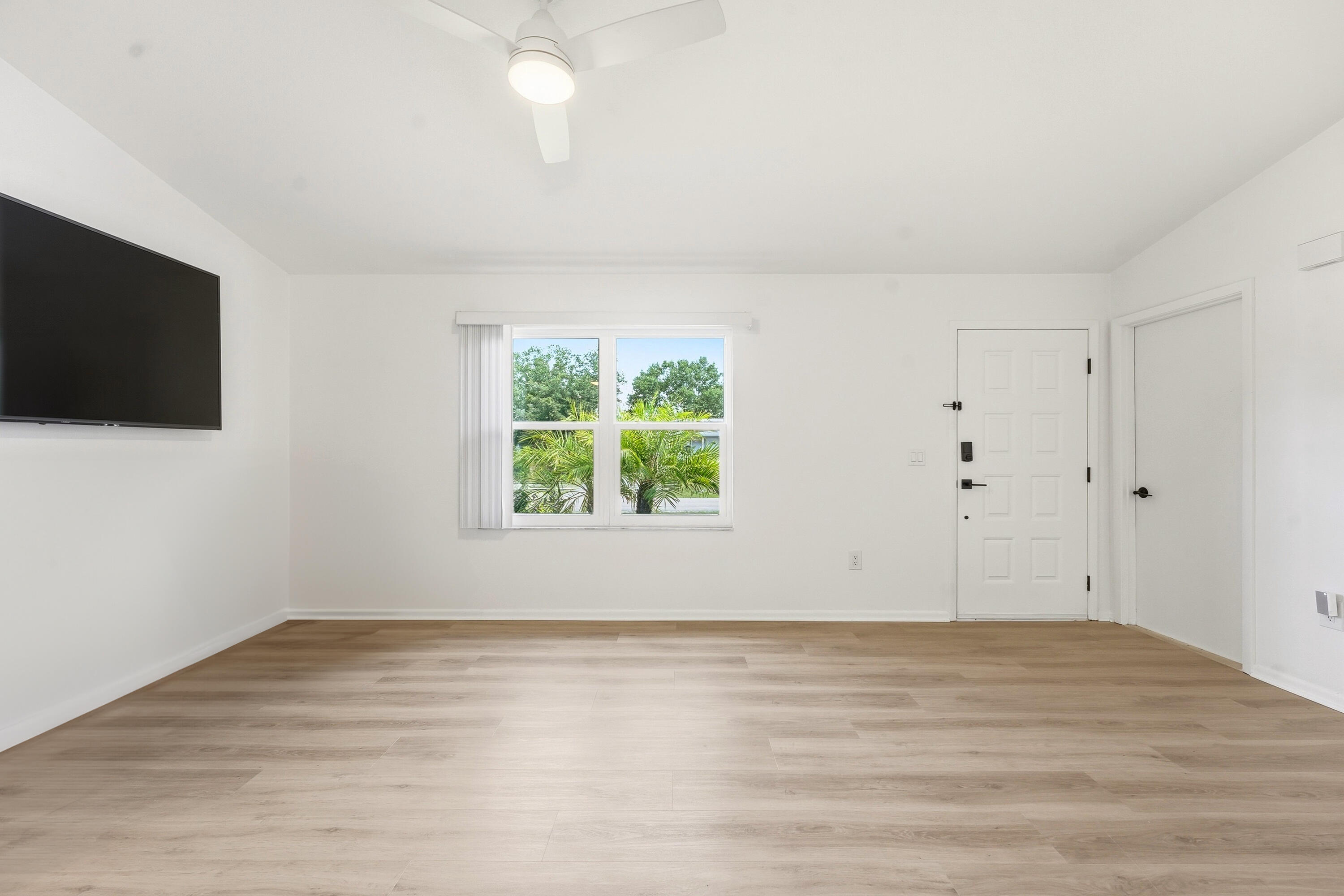 SEBASTIAN HIGHLANDS UNIT 10 - Residential