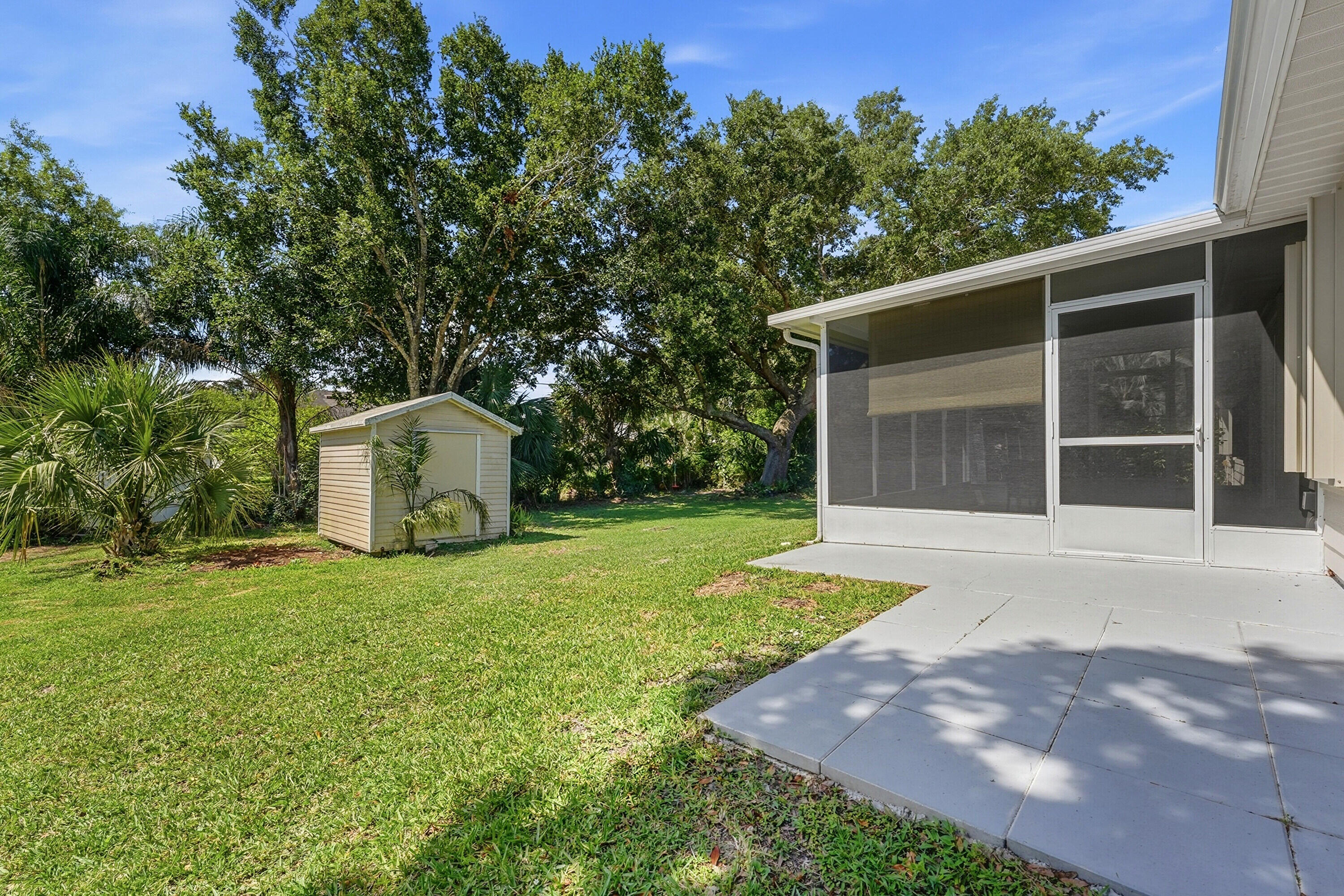 SEBASTIAN HIGHLANDS UNIT 10 - Residential