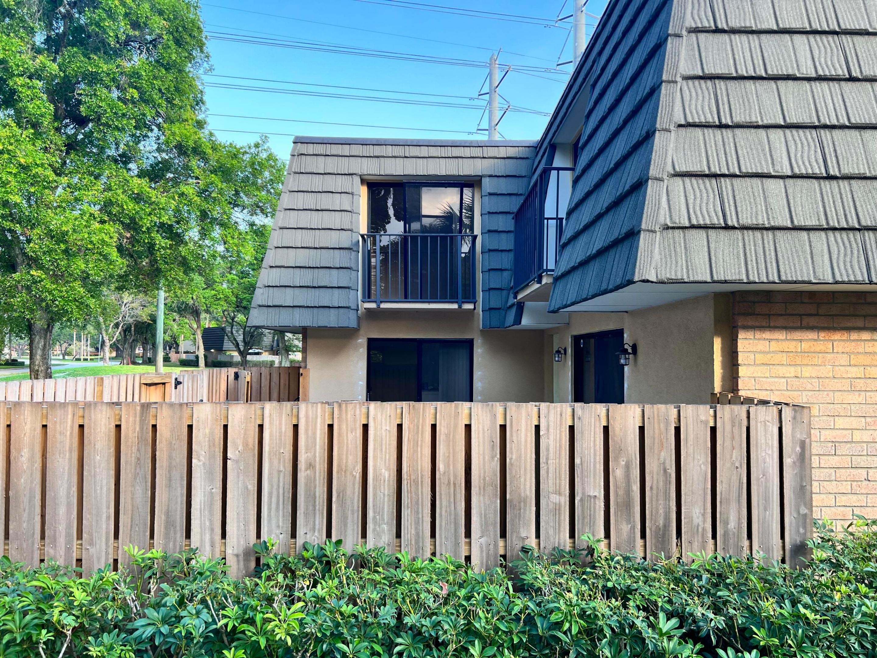 VILLAGE OF SANDALWOOD LAKES 2 - Residential Lease