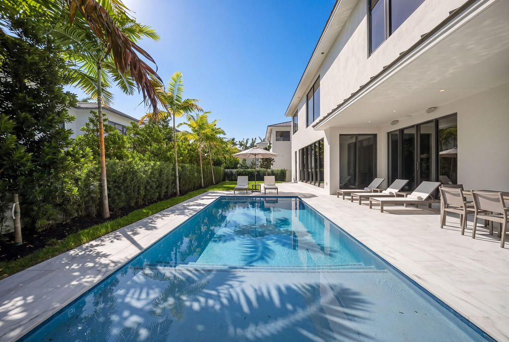 RIO VISTA ISLES - Residential