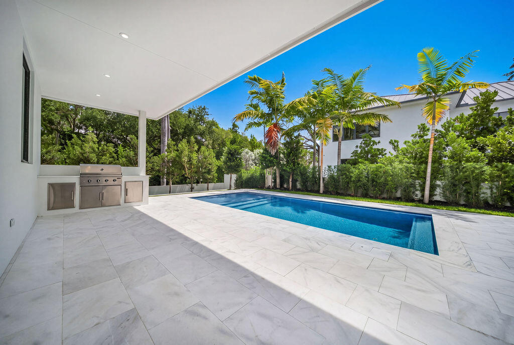 RIO VISTA ISLES - Residential