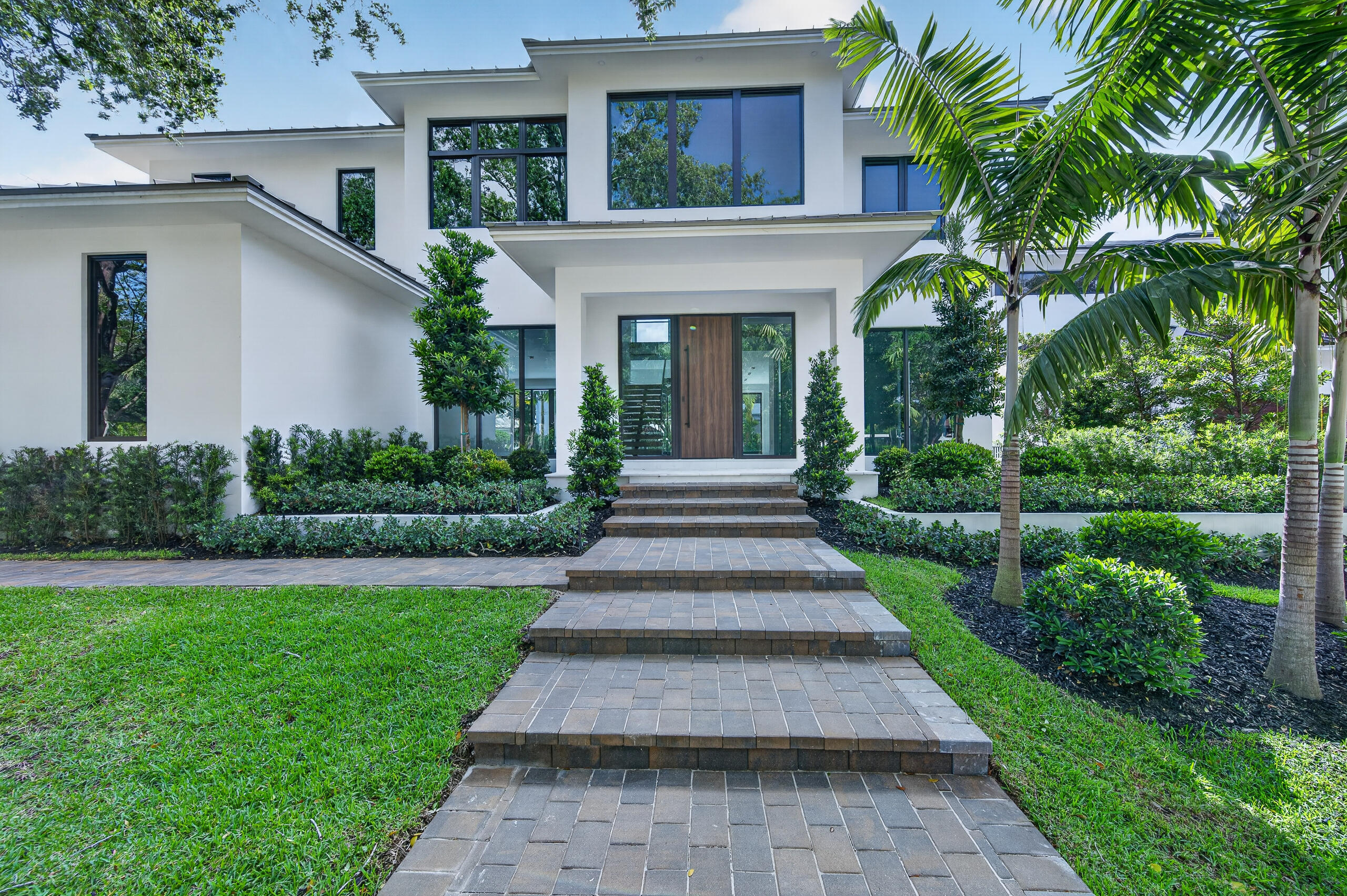 RIO VISTA ISLES - Residential
