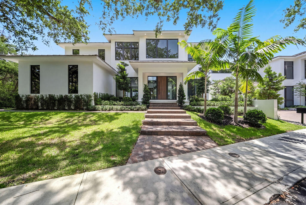 RIO VISTA ISLES - Residential