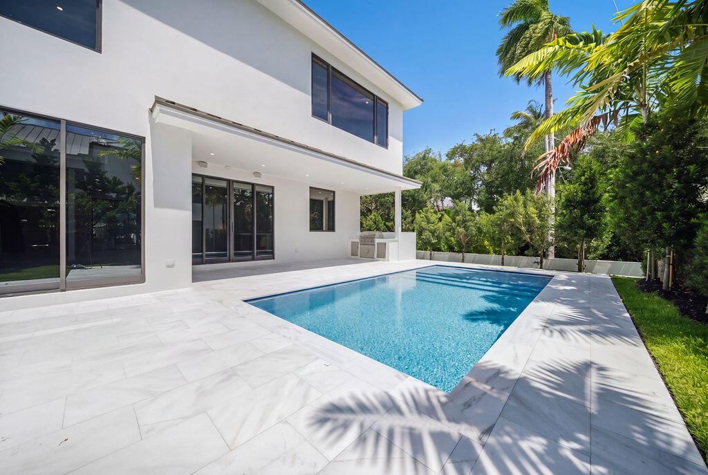 RIO VISTA ISLES - Residential
