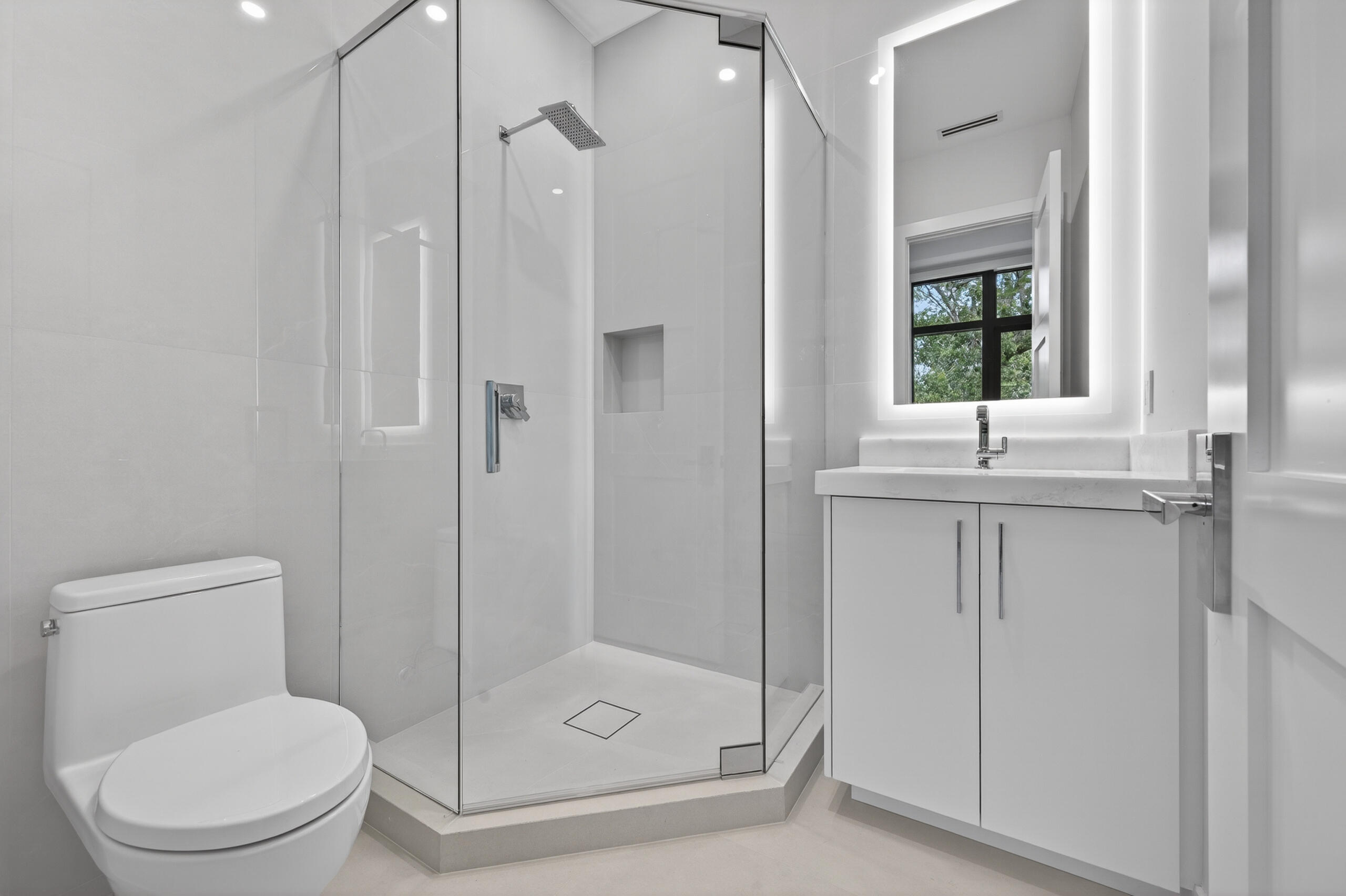 RIO VISTA ISLES - Residential