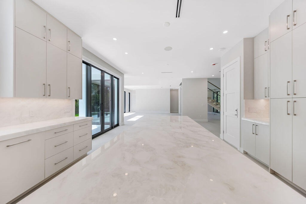 RIO VISTA ISLES - Residential