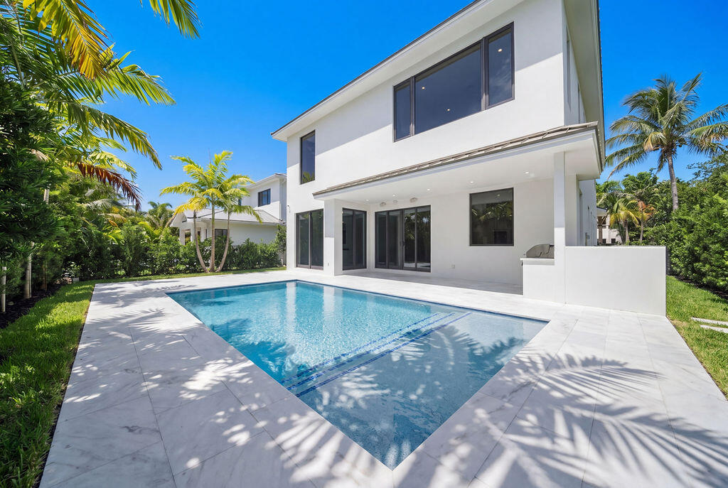 RIO VISTA ISLES - Residential