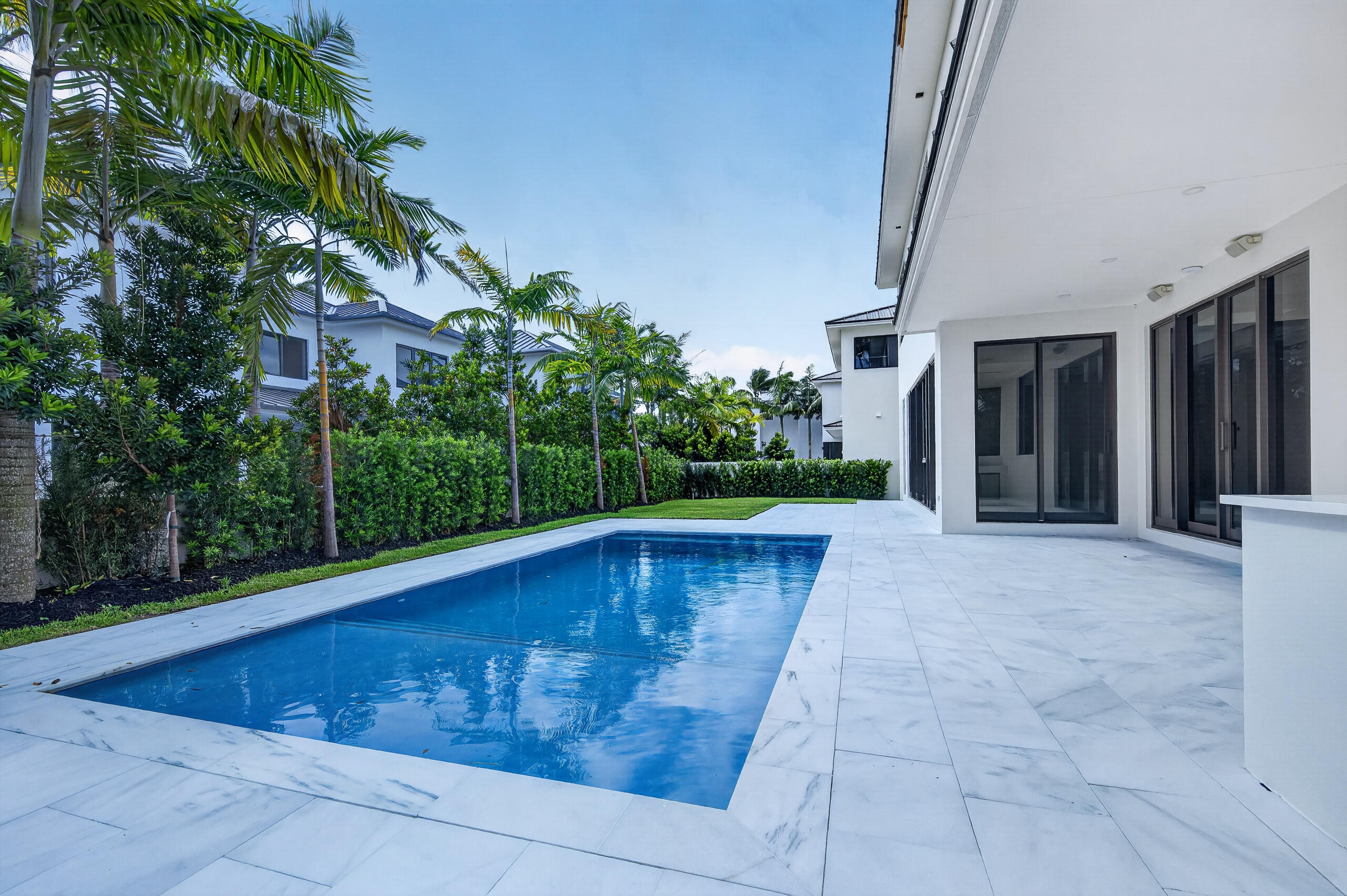 RIO VISTA ISLES - Residential