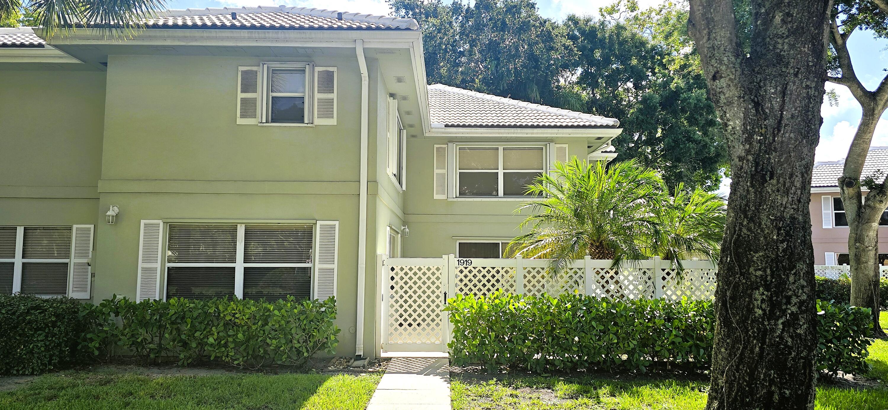 STAMFORD AT THE VILLAGES OF PALM BEACH L - Residential