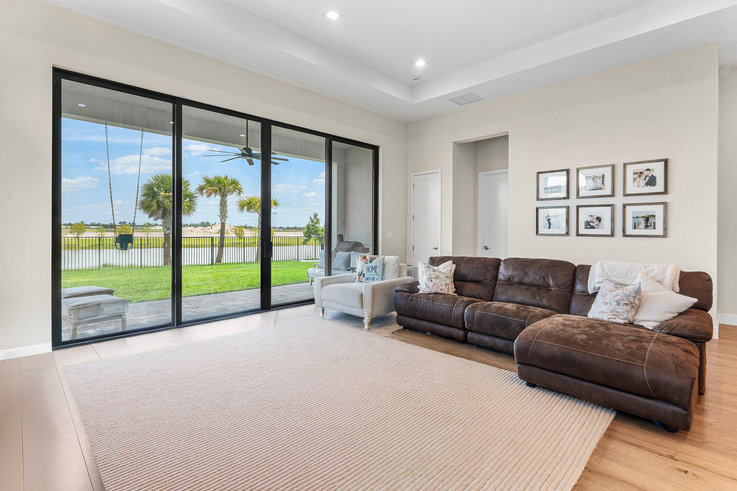 AVENIR POD - Residential Lease