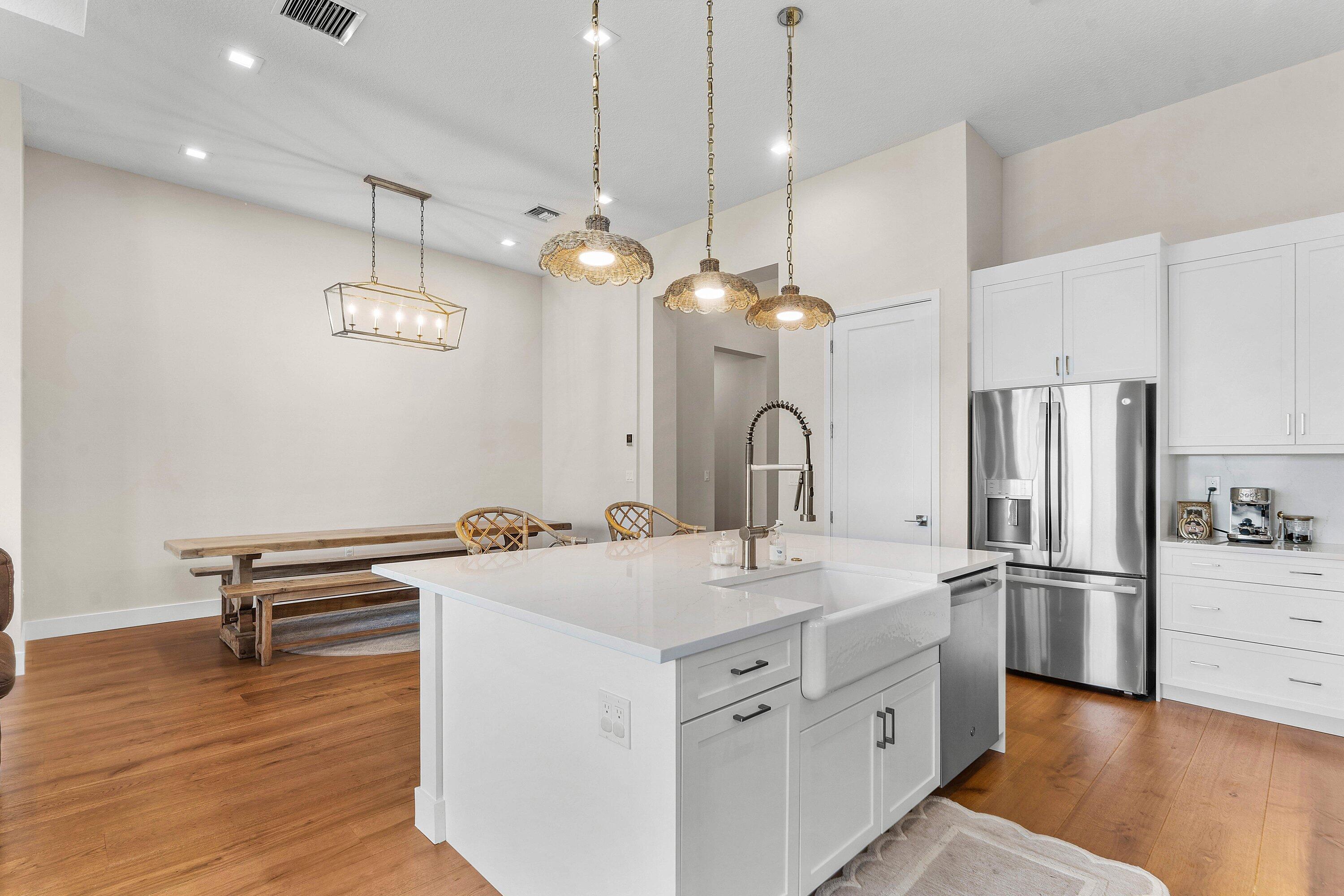 AVENIR POD - Residential Lease