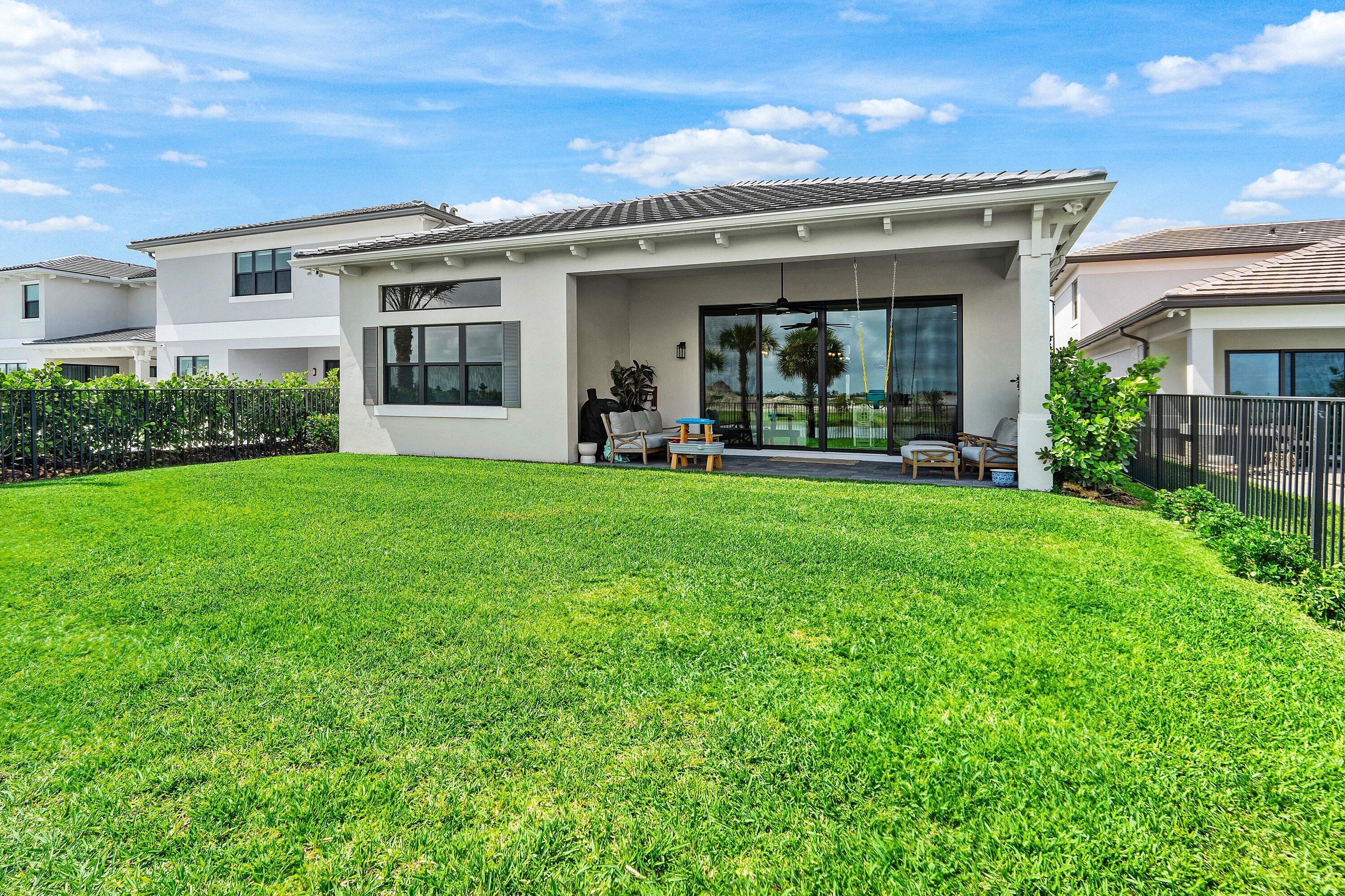 AVENIR POD - Residential Lease