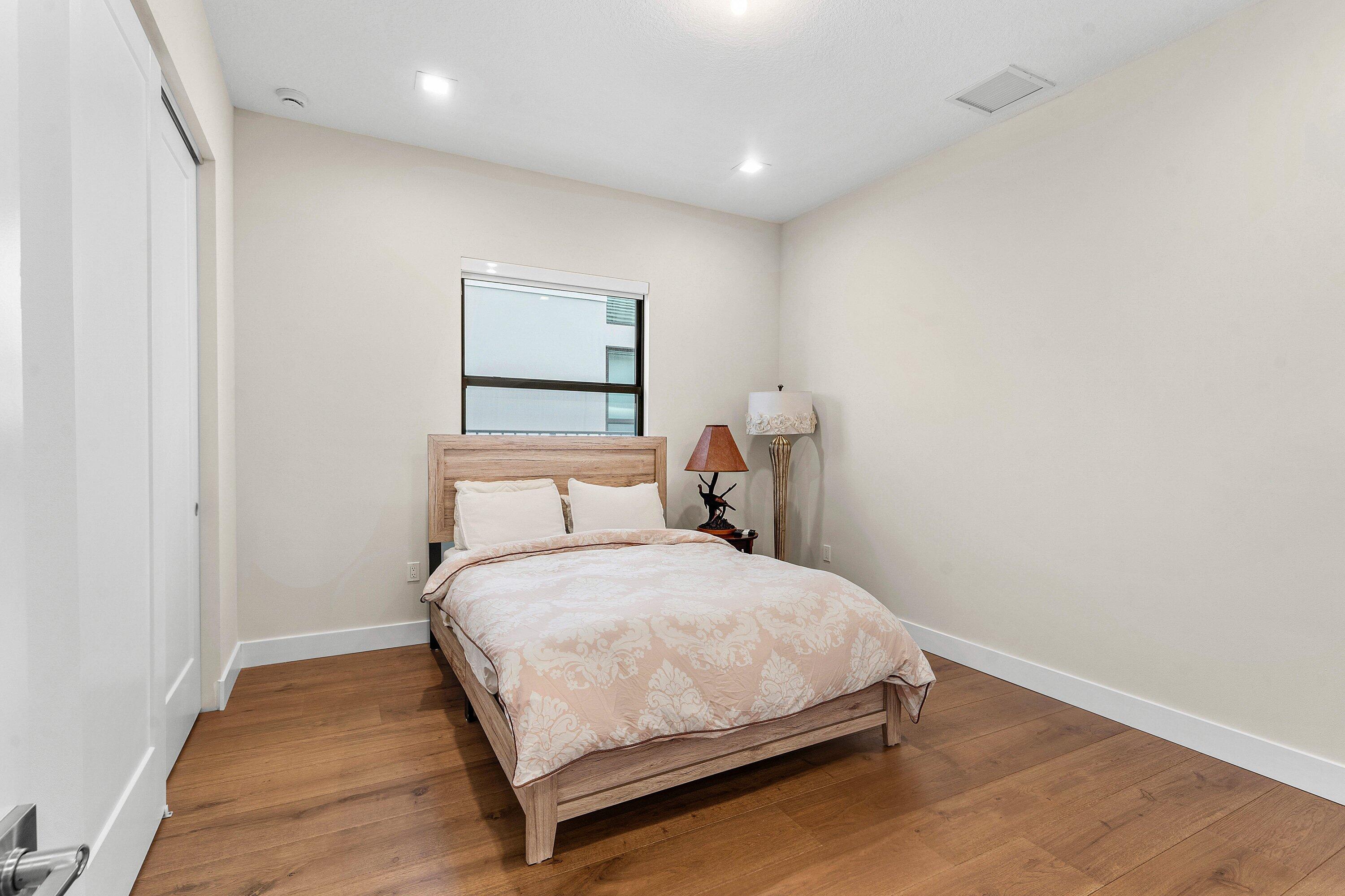 AVENIR POD - Residential Lease