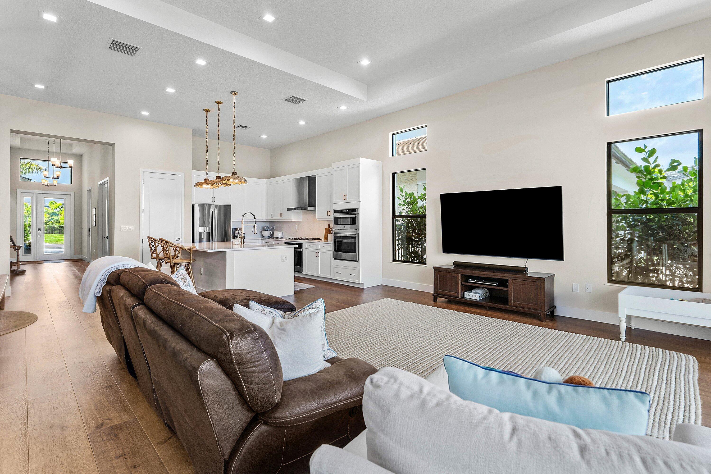 AVENIR POD - Residential Lease