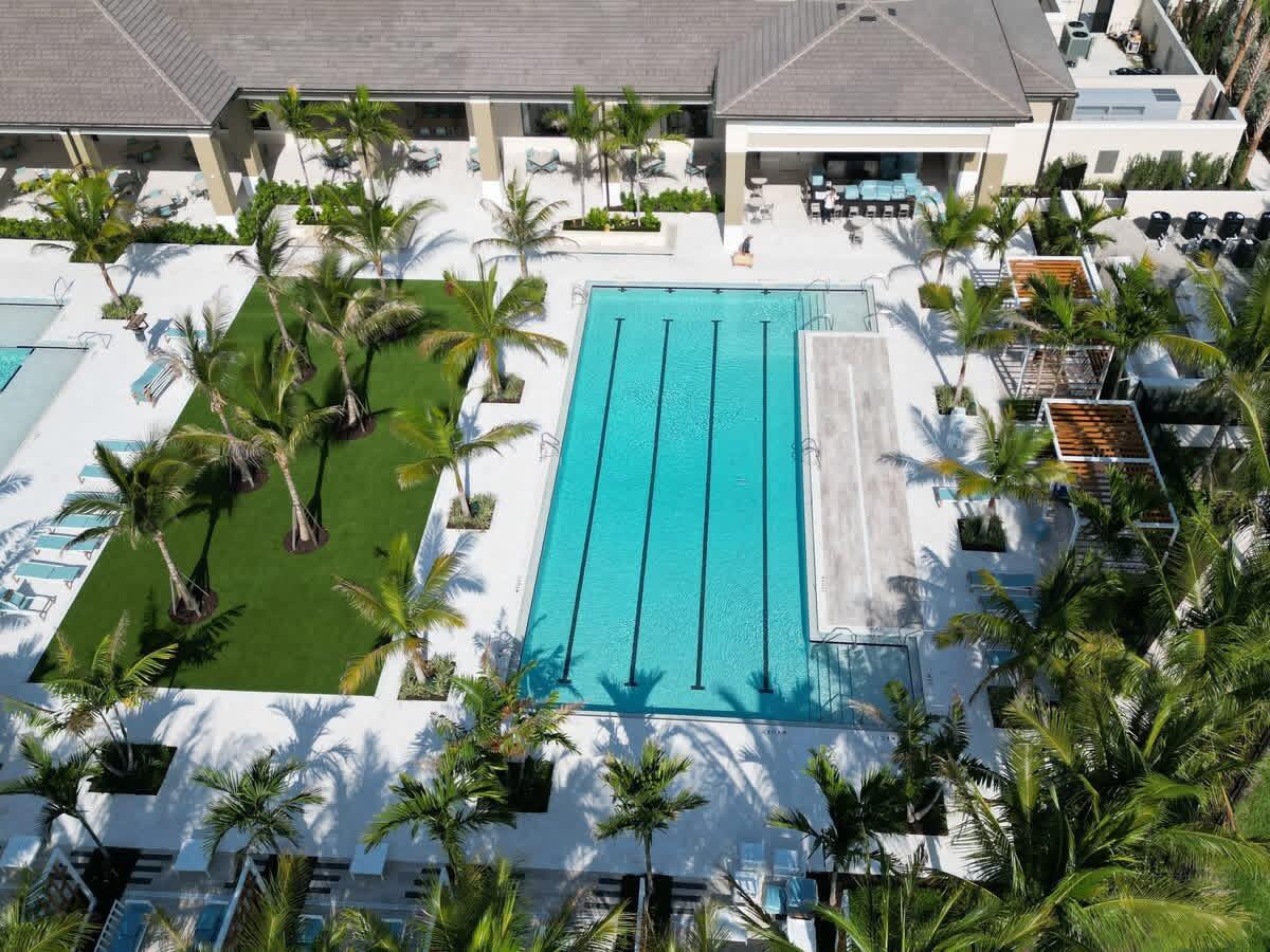 AVENIR POD - Residential Lease