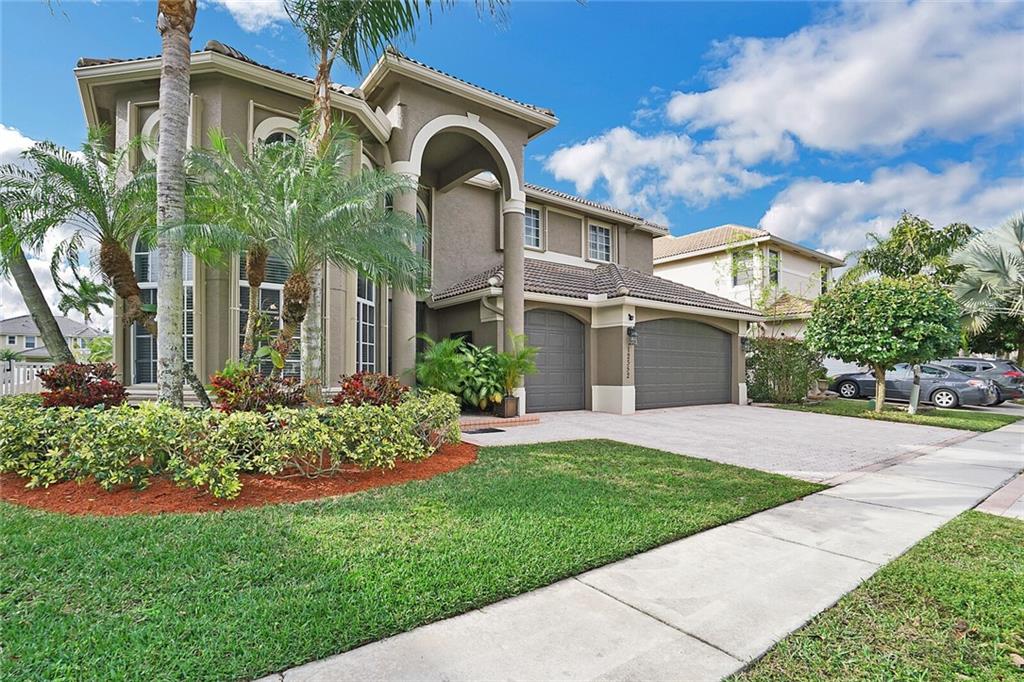 Westchester Lakes 155-47 - Residential