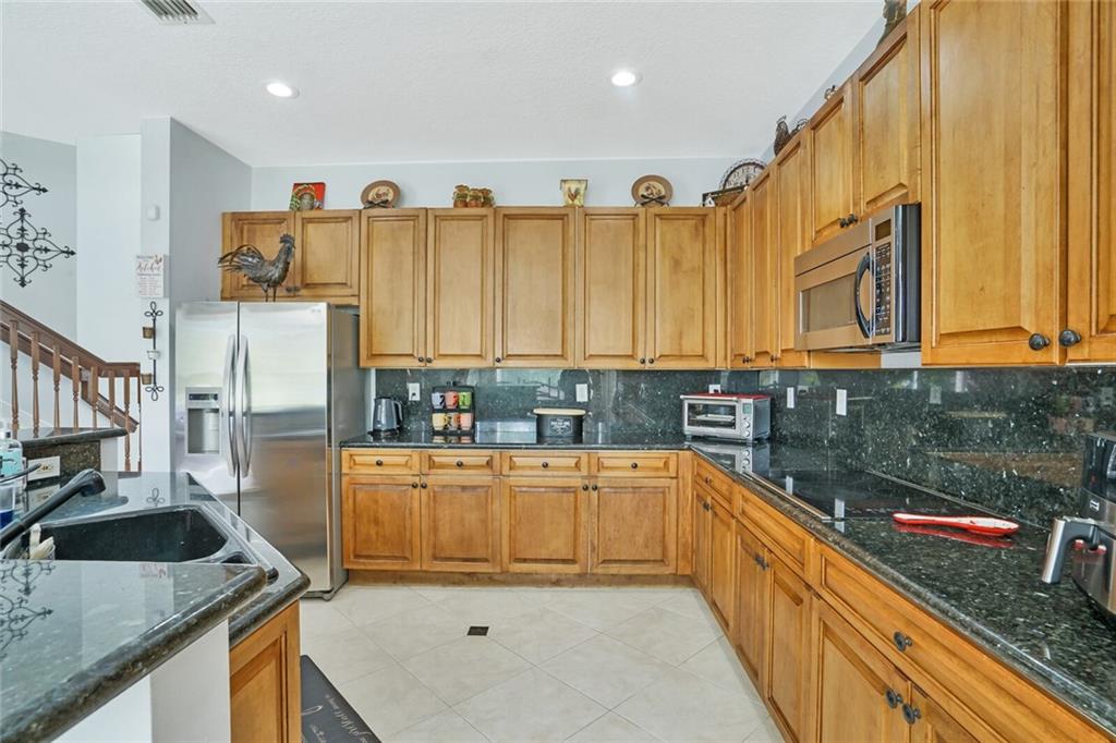 Westchester Lakes 155-47 - Residential