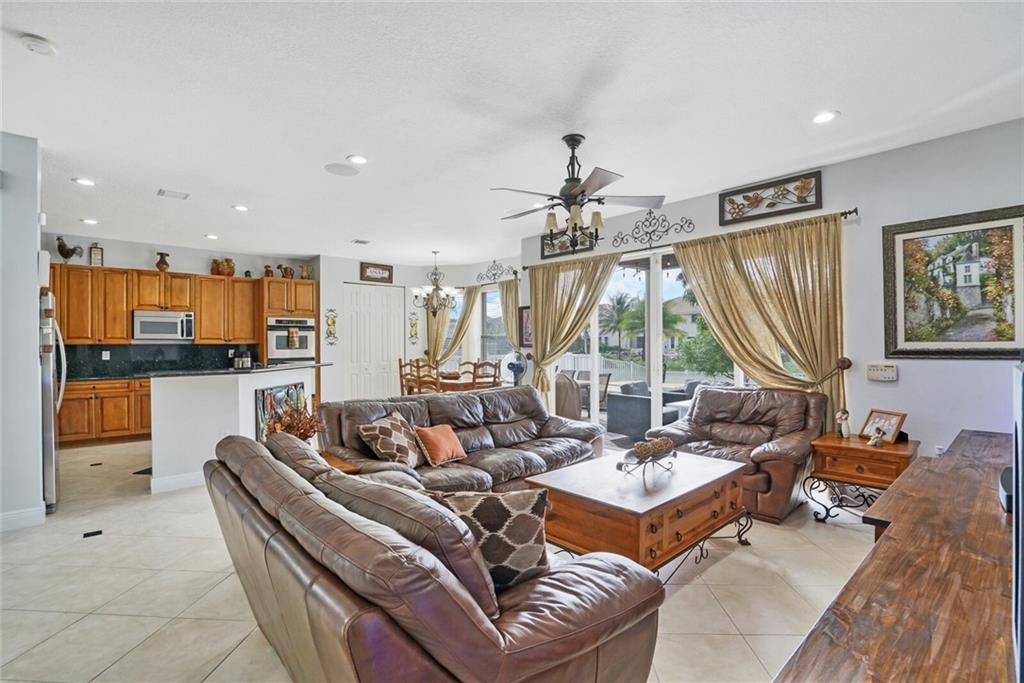 Westchester Lakes 155-47 - Residential