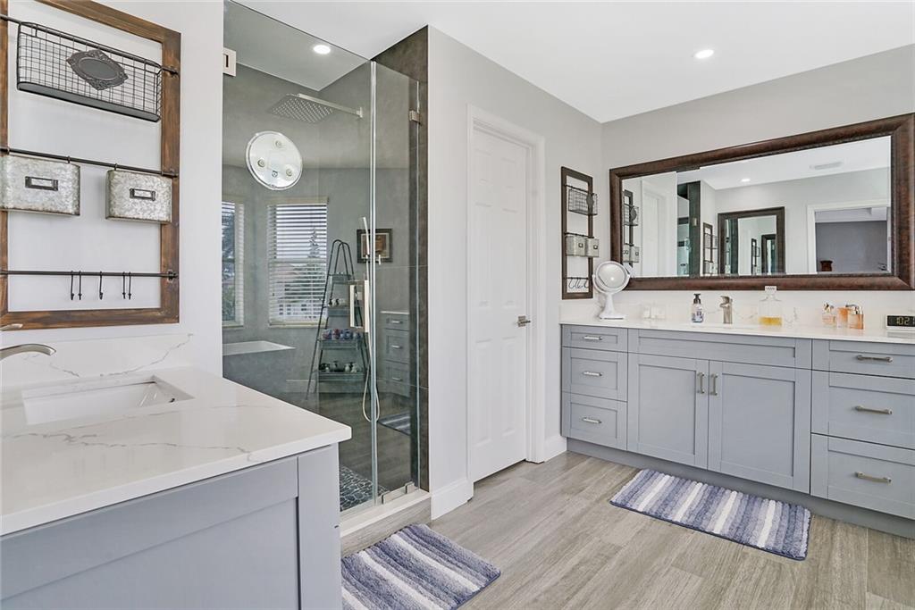 Westchester Lakes 155-47 - Residential