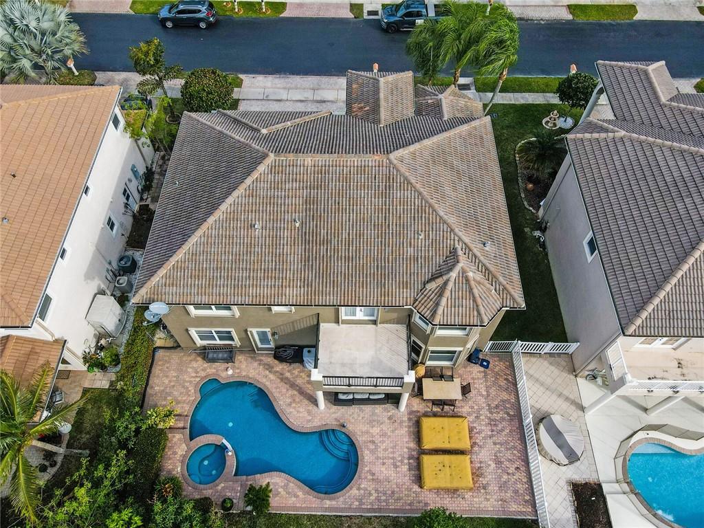 Westchester Lakes 155-47 - Residential