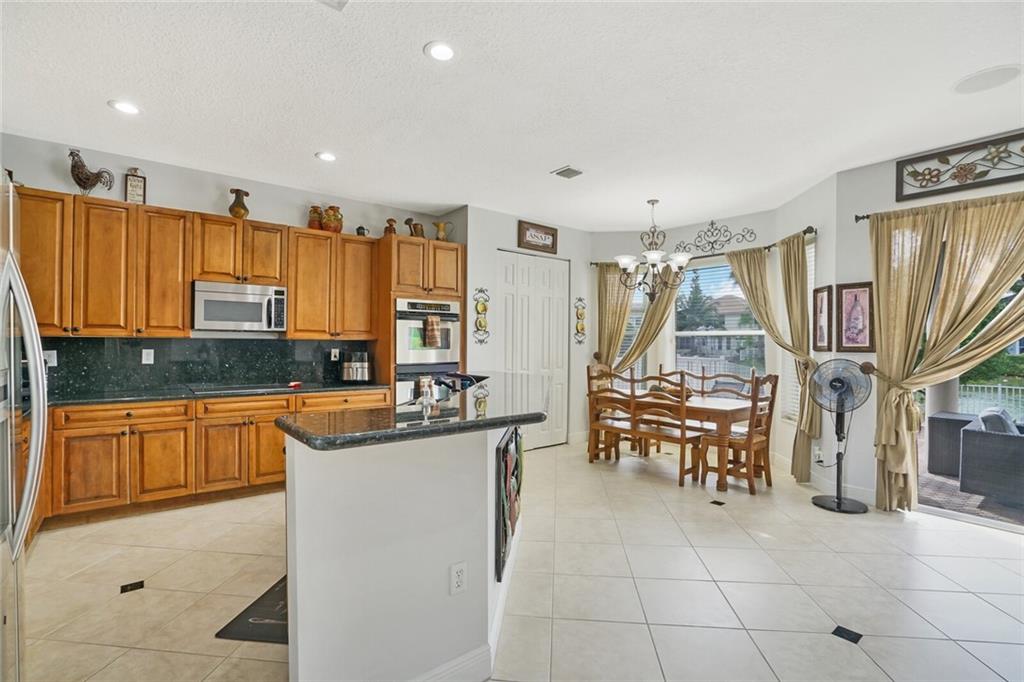 Westchester Lakes 155-47 - Residential