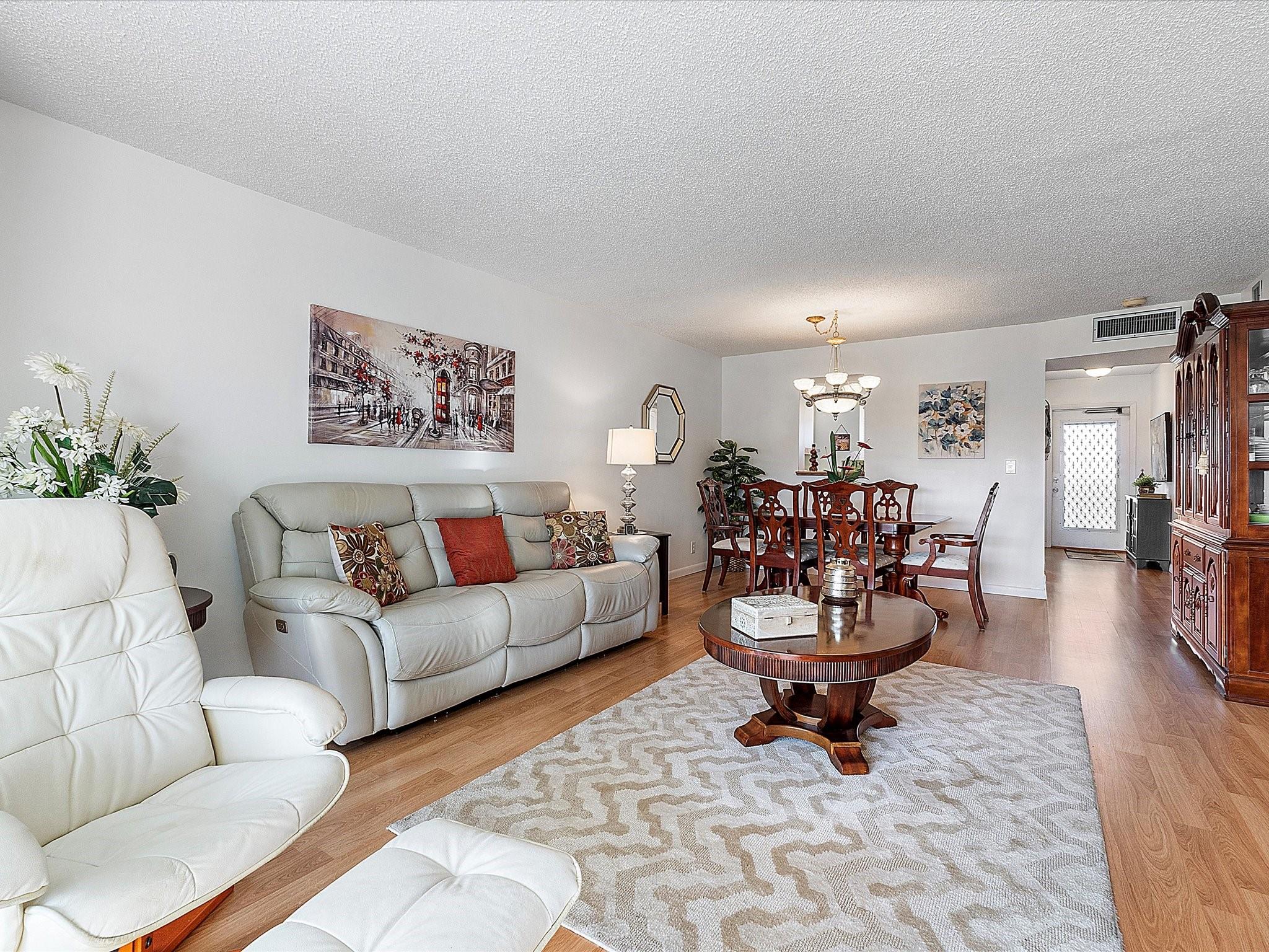 PALM SPRINGS 2 - Residential