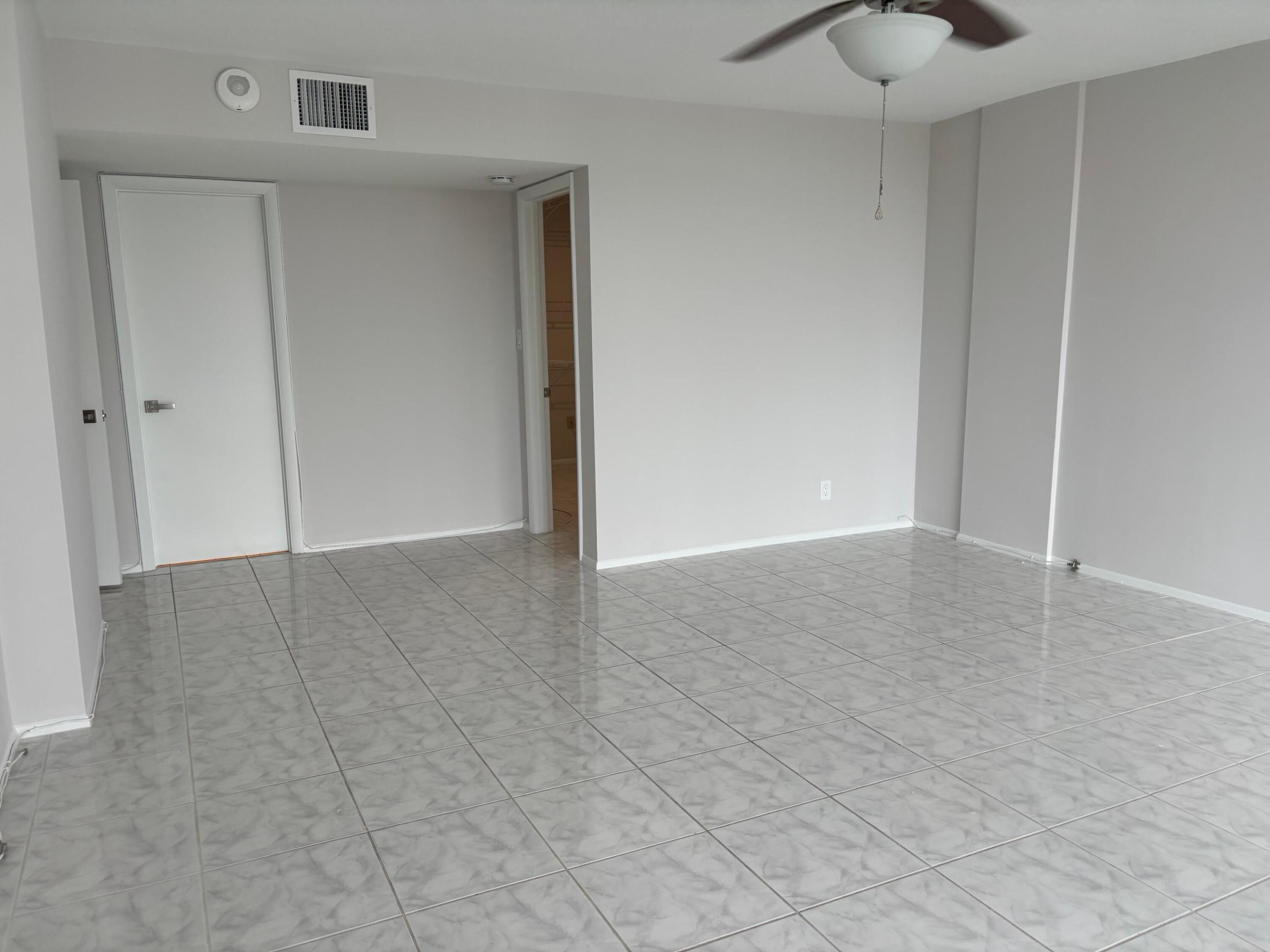 PLAZA SOUTH CONDO - Residential Lease