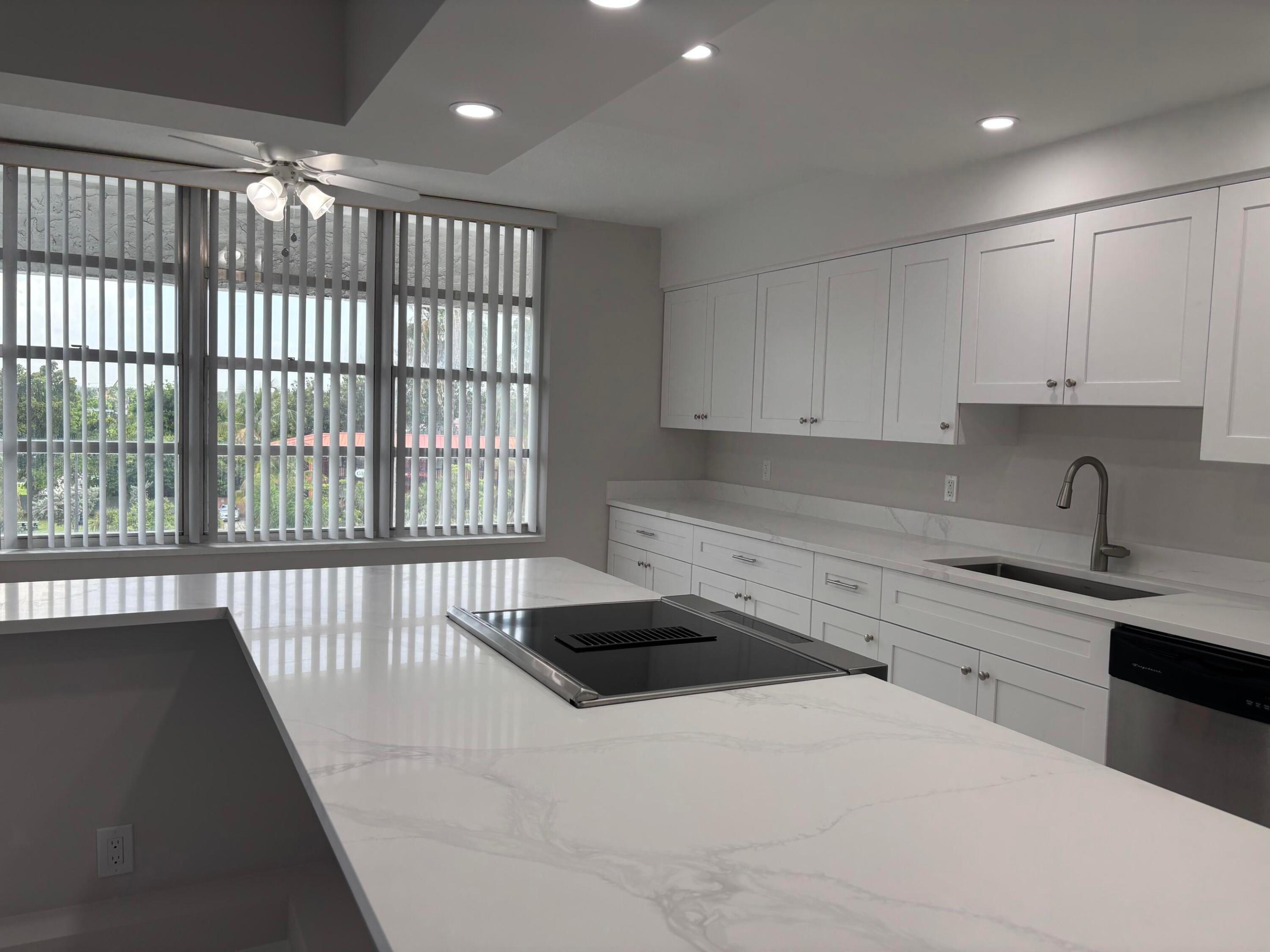 PLAZA SOUTH CONDO - Residential Lease