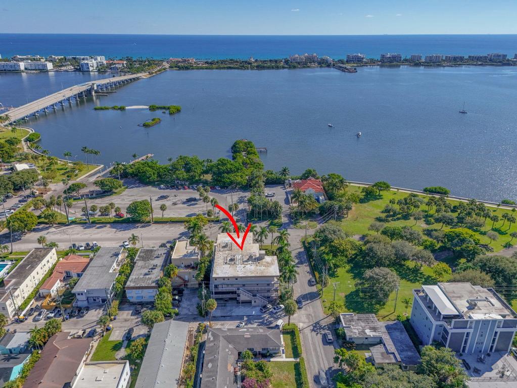 DOTTOR CONDO - Residential