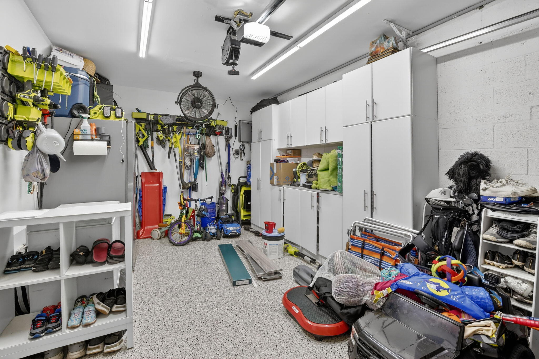 REPLAT OF PORTION - Residential