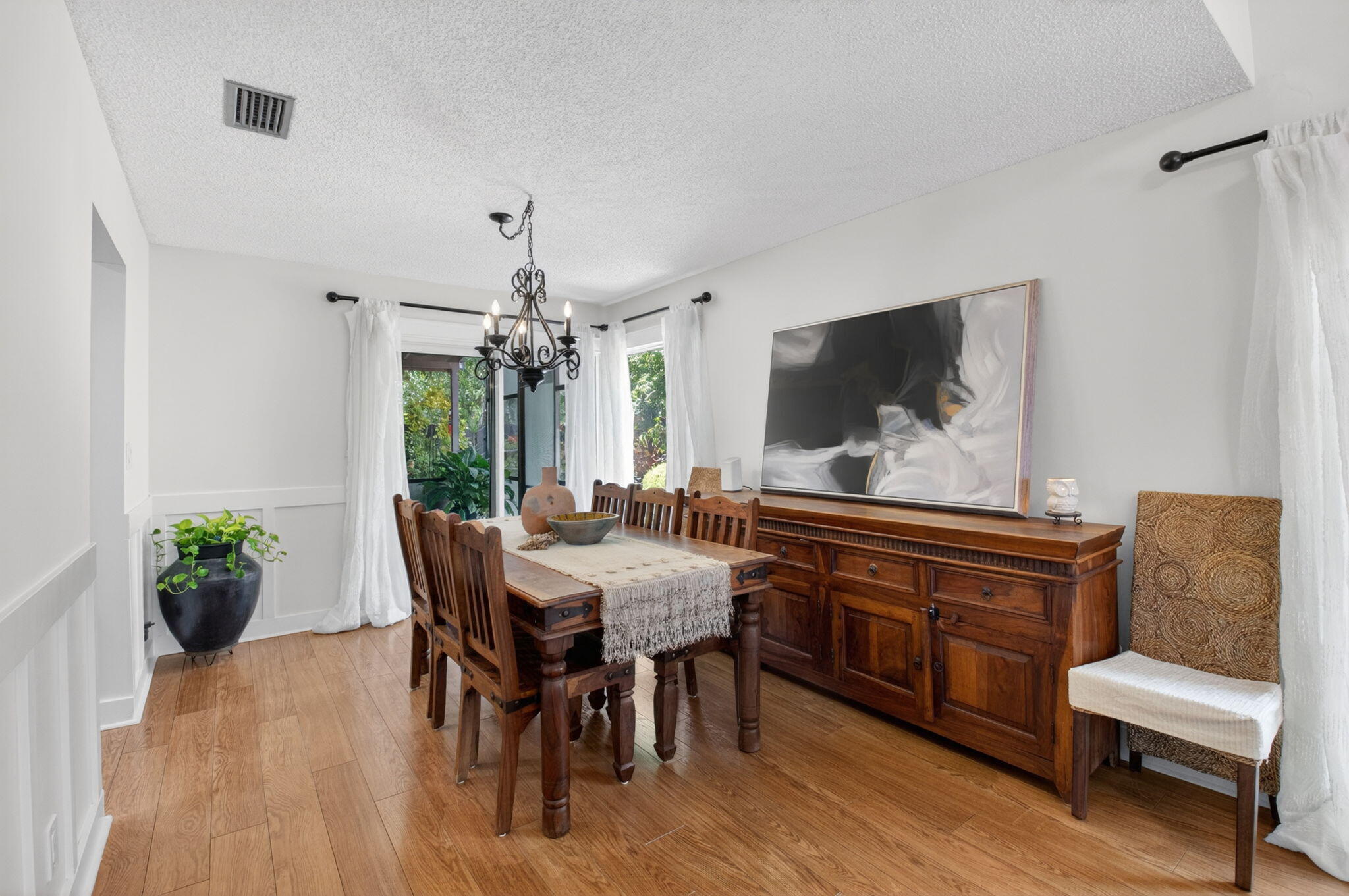 TUDOR WOODS / BOCA HEIGHTS - Residential