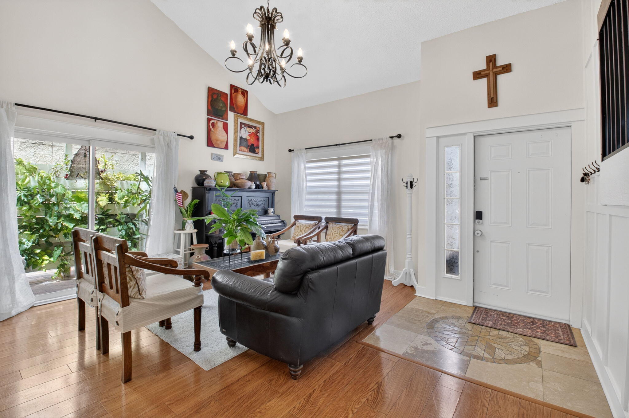 TUDOR WOODS / BOCA HEIGHTS - Residential