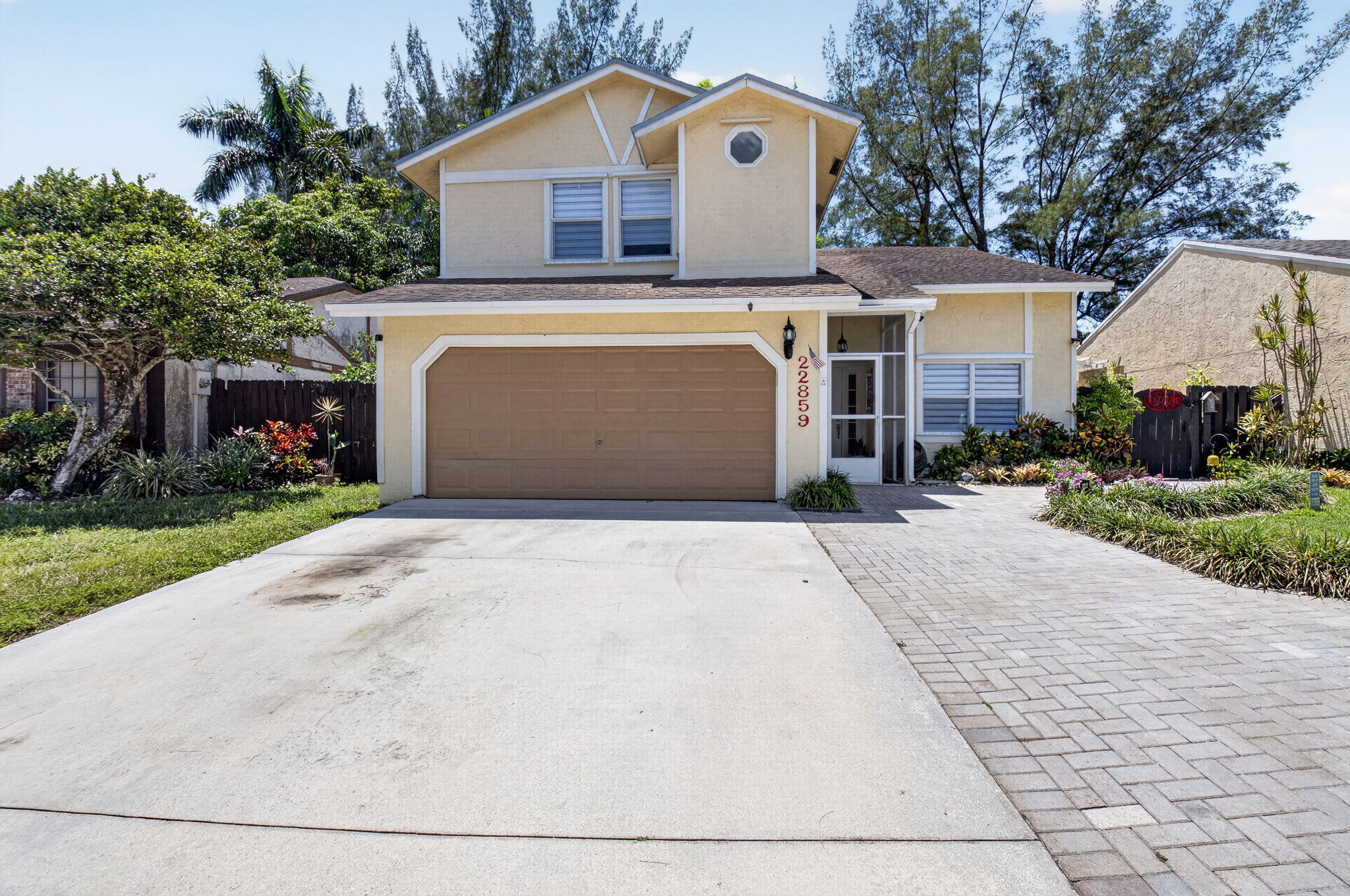 TUDOR WOODS / BOCA HEIGHTS - Residential