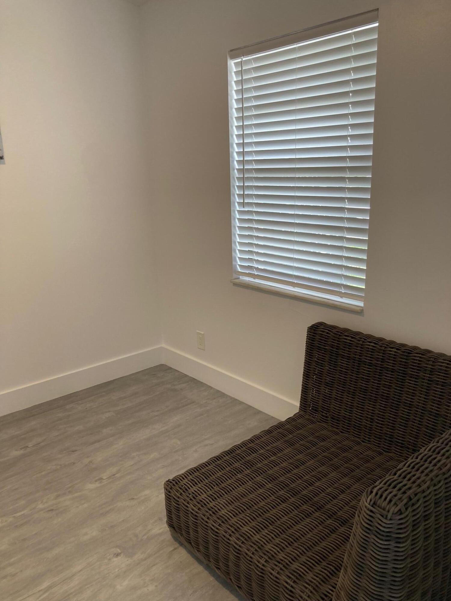 VILLAGES OF WOODLAKE 2 - Residential Lease