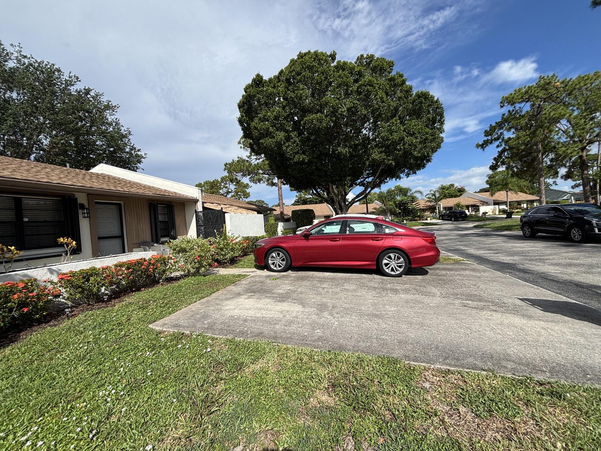 VILLAGES OF WOODLAKE 2 - Residential Lease