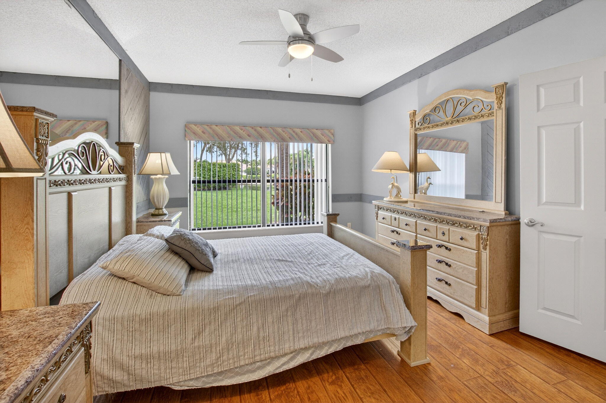 ABERDEEN STRATFORD CONDO - Residential