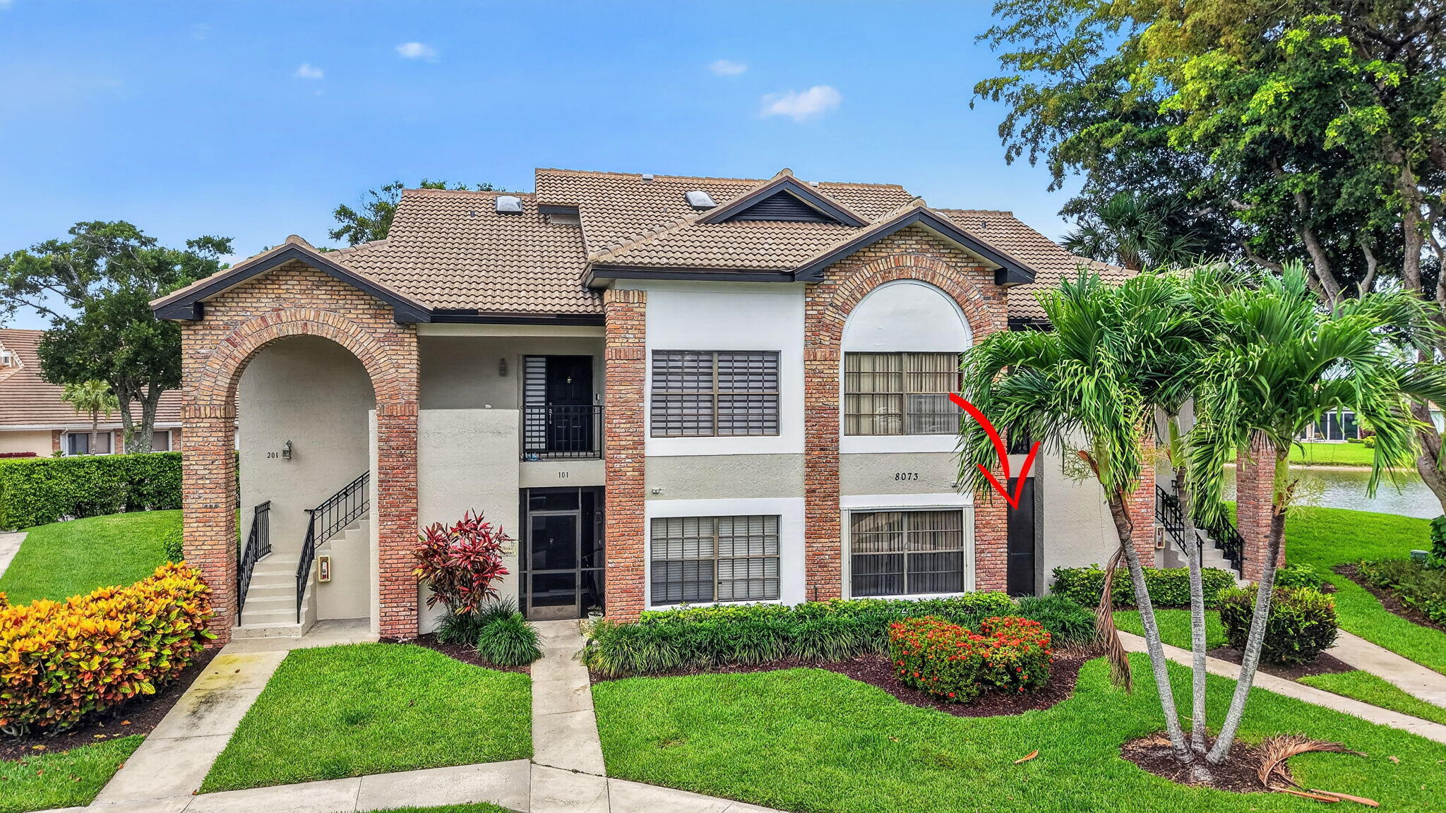 ABERDEEN STRATFORD CONDO - Residential