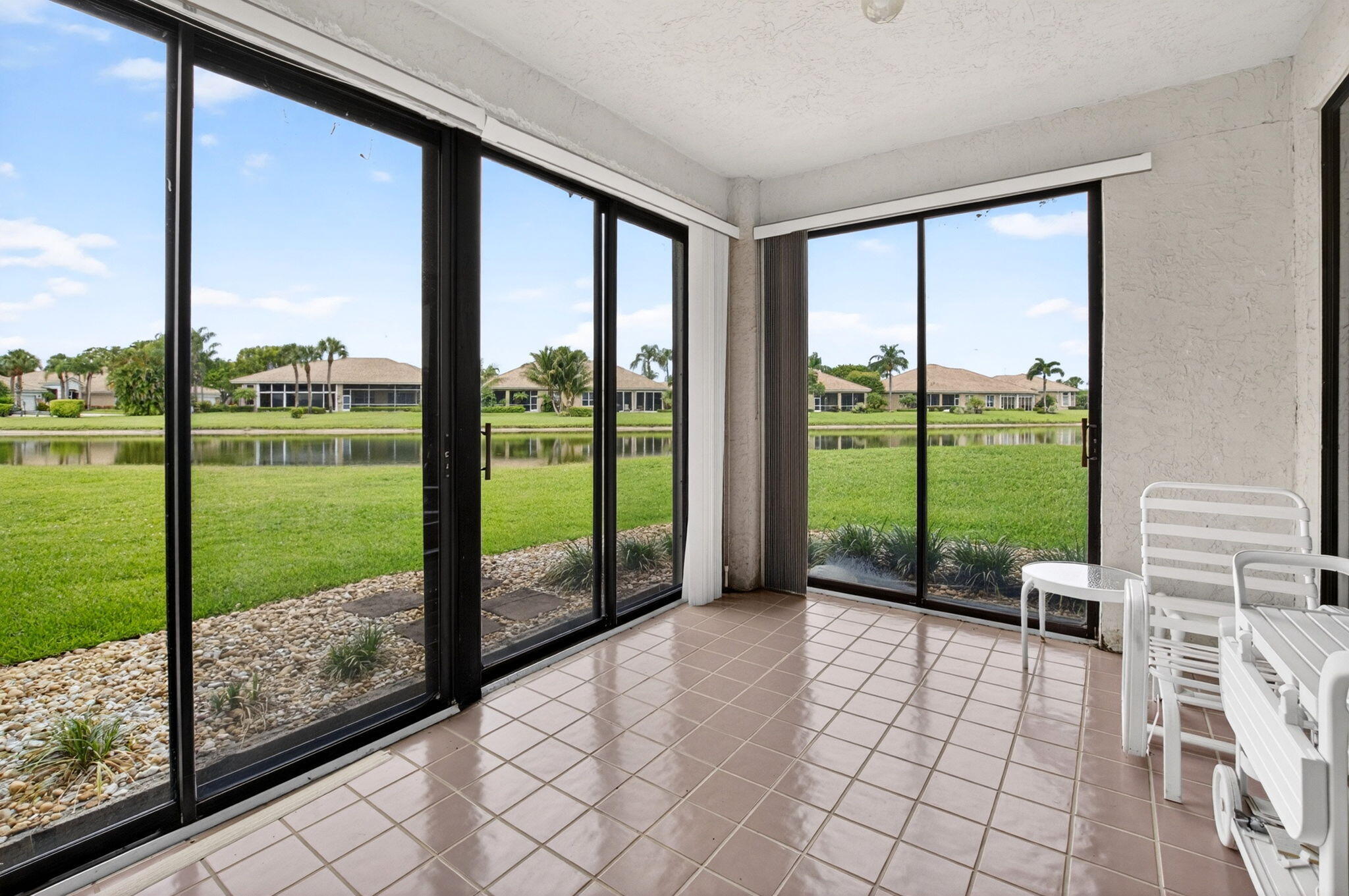 ABERDEEN STRATFORD CONDO - Residential