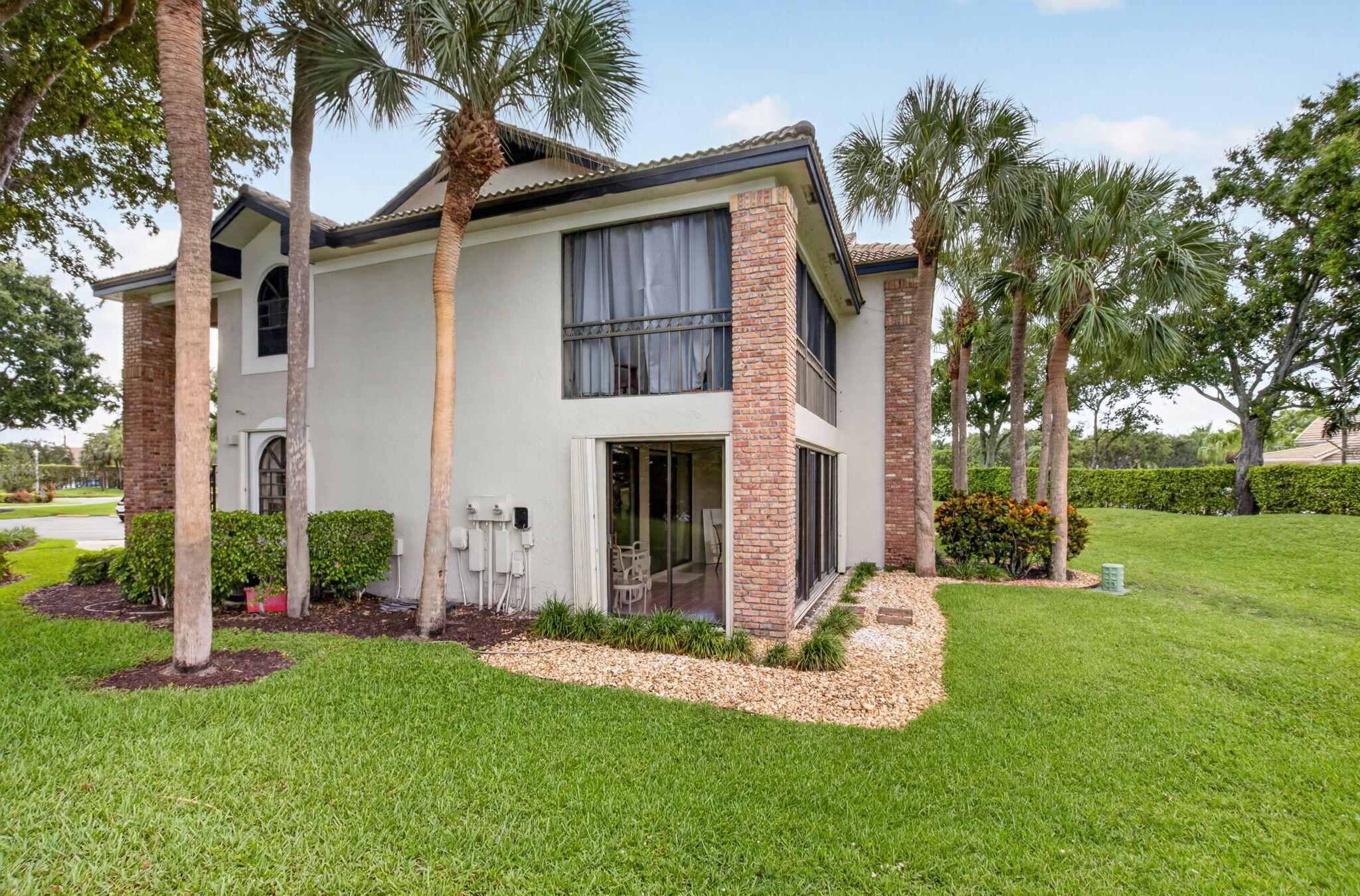 ABERDEEN STRATFORD CONDO - Residential
