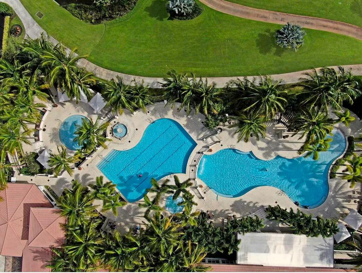 ABERDEEN STRATFORD CONDO - Residential