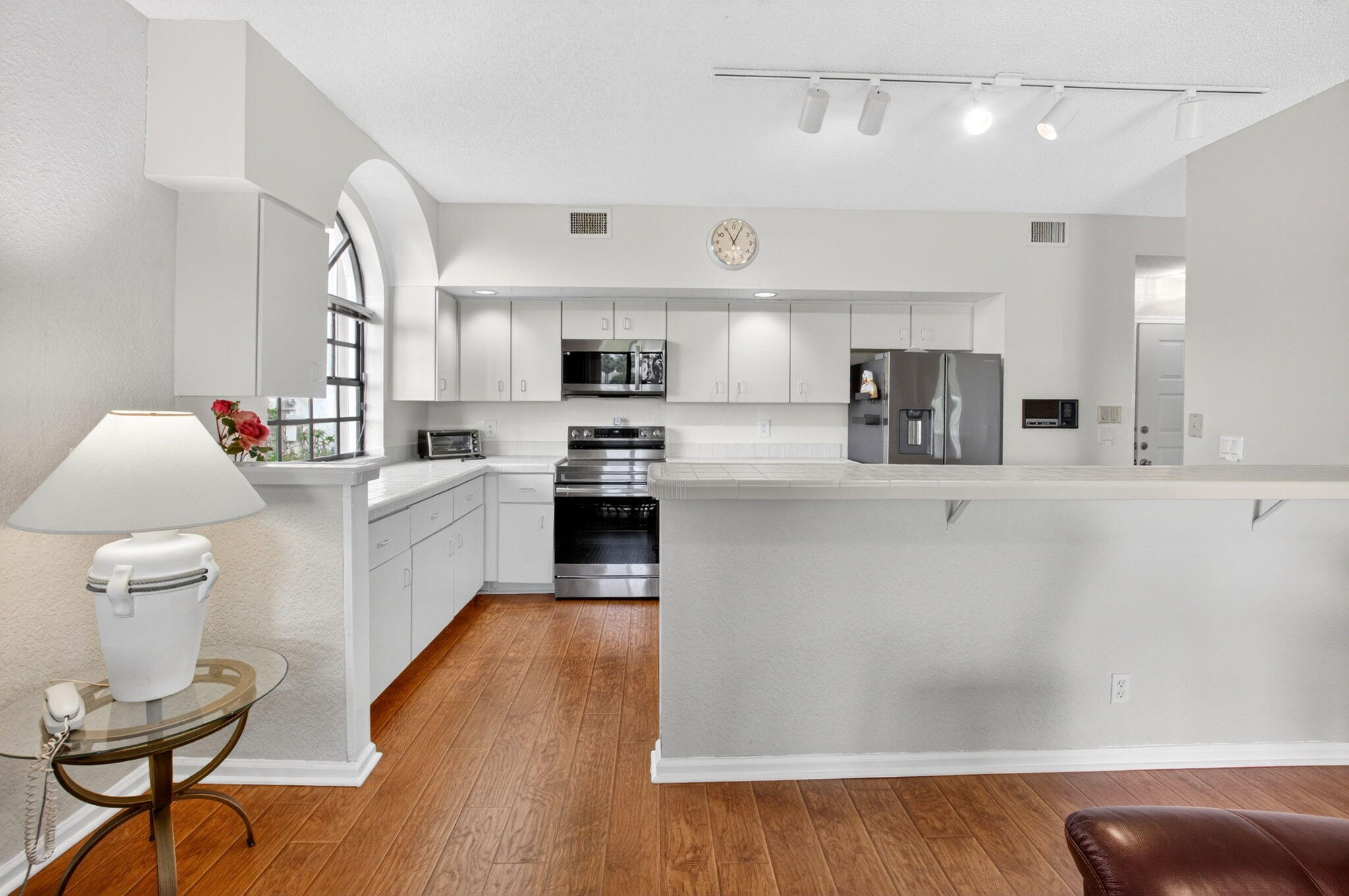 ABERDEEN STRATFORD CONDO - Residential