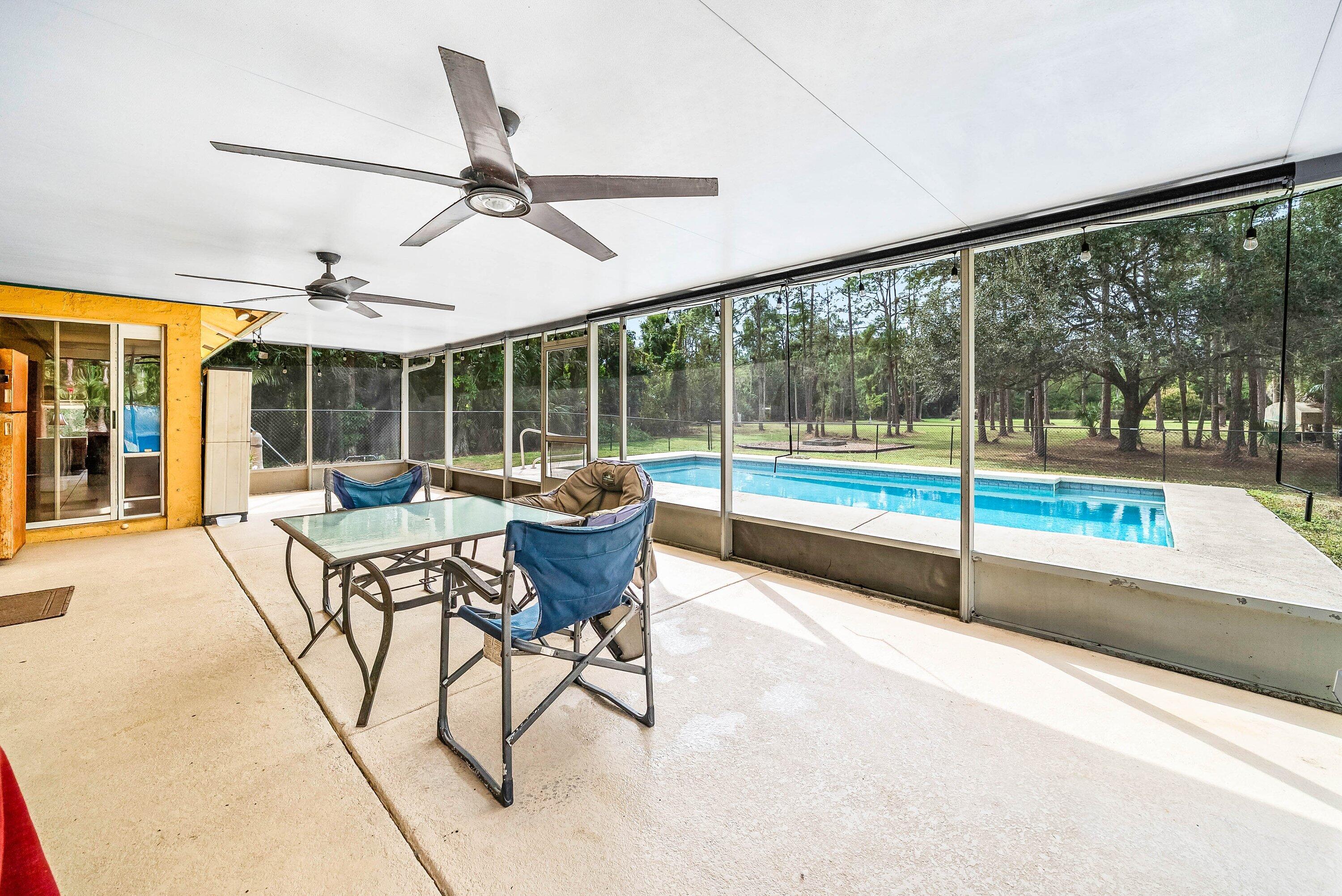 LOXAHATCHEE GROVES - Residential