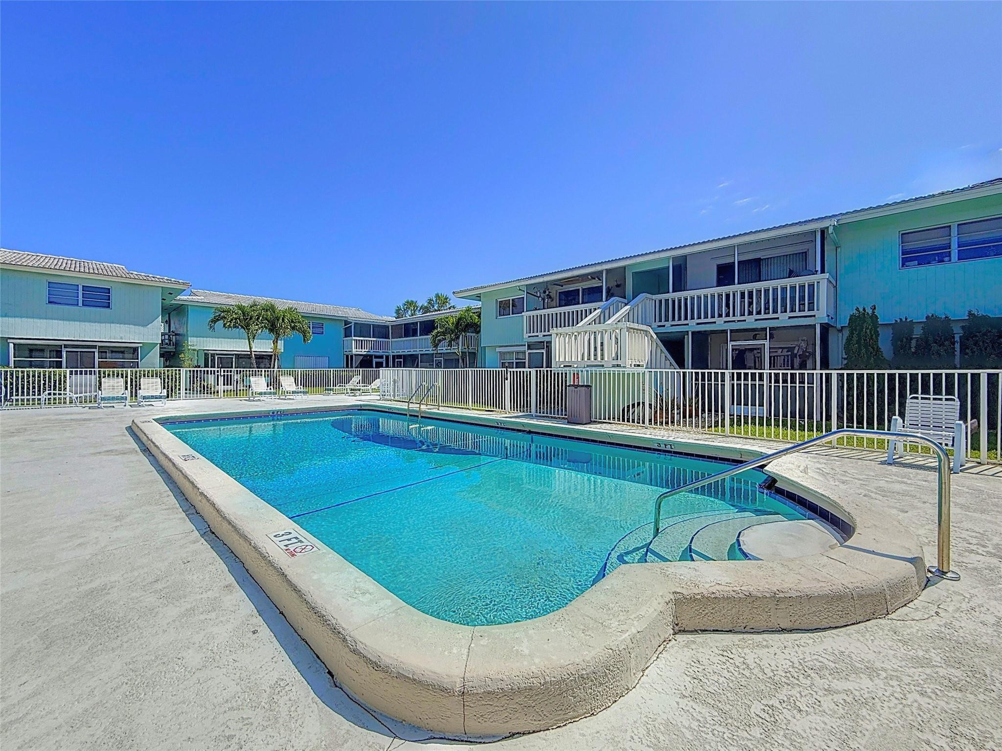 RIVER HOUSE GARDENS CONDO - Residential Lease