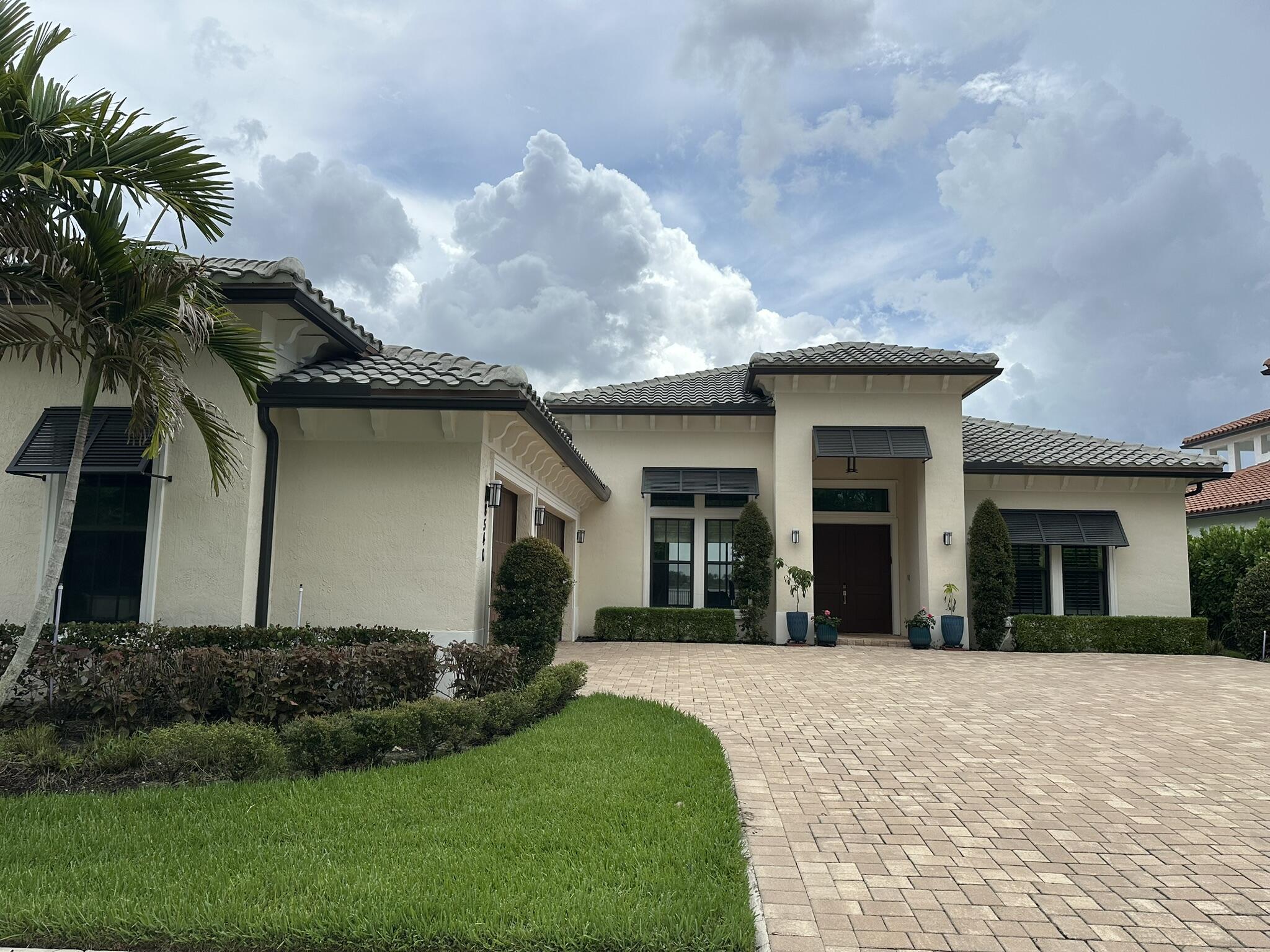 PARKLAND BAY - Residential