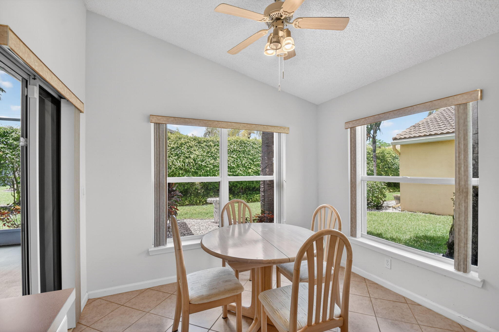 Grande Palms - Residential