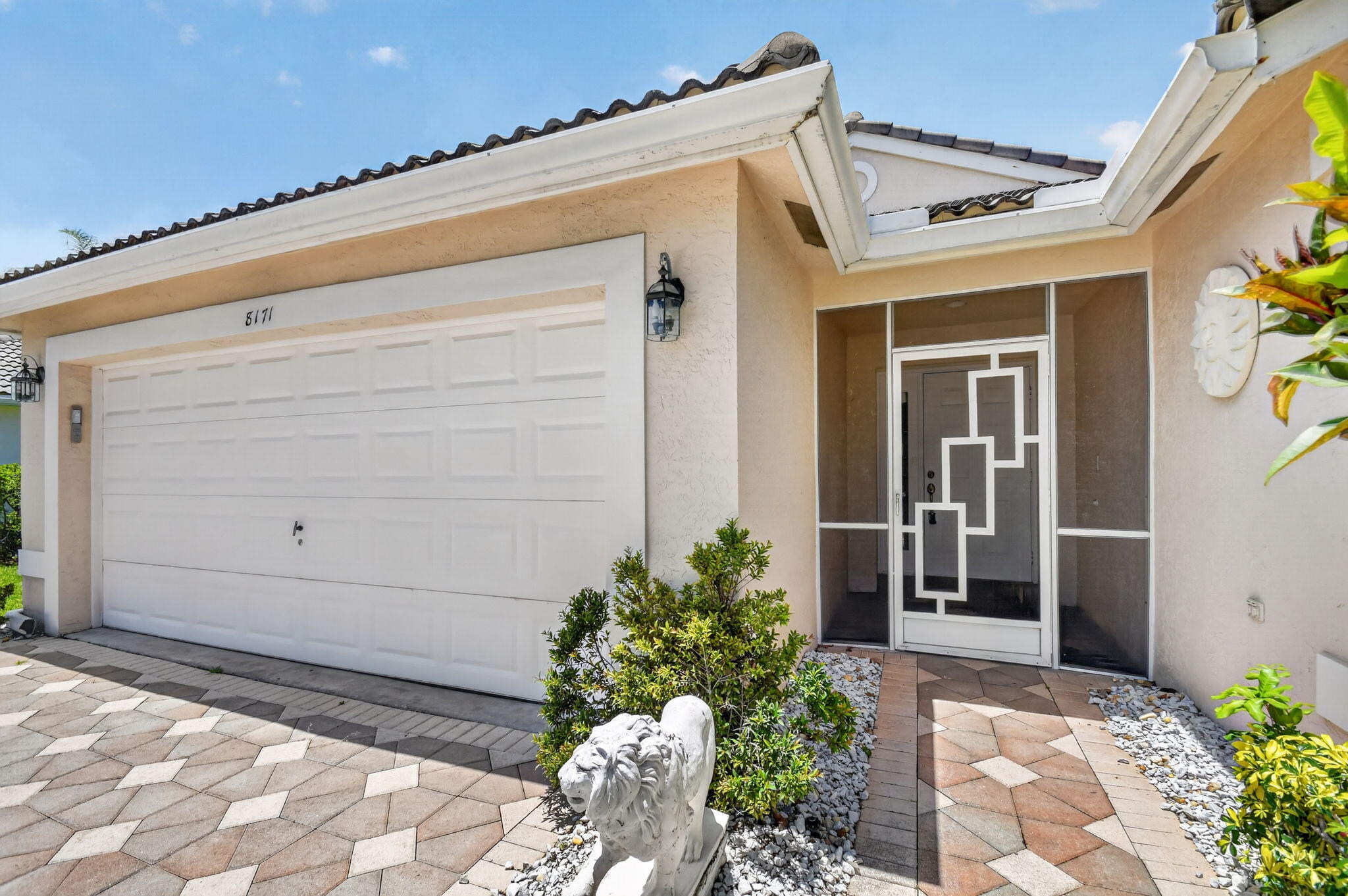 Grande Palms - Residential
