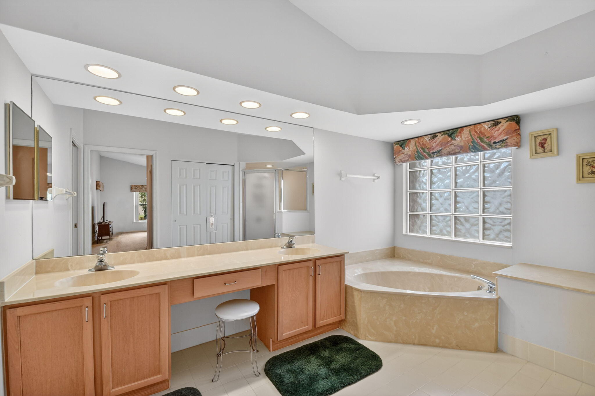 Grande Palms - Residential
