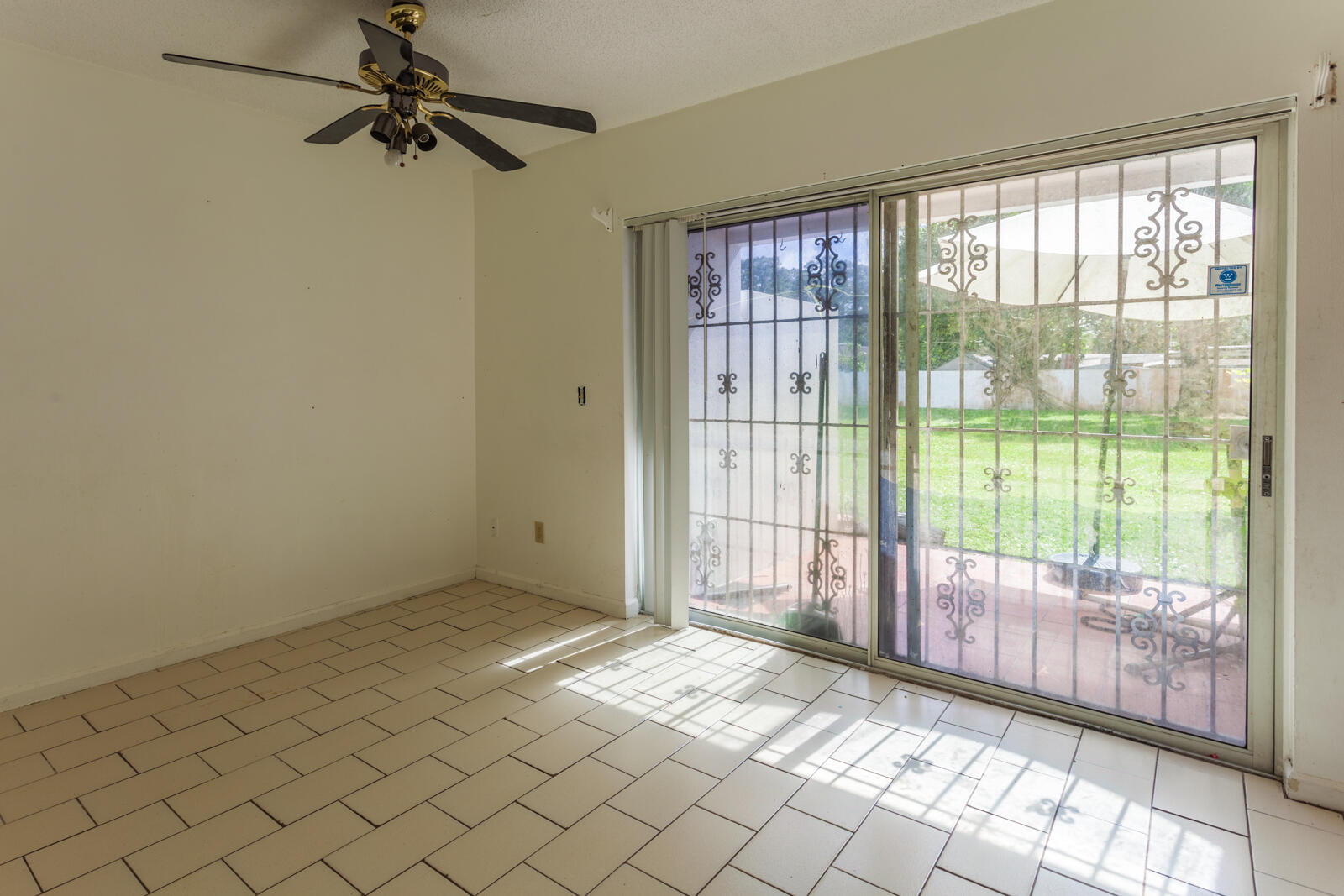 PARK PLACE TOWNHOMES - Residential Lease